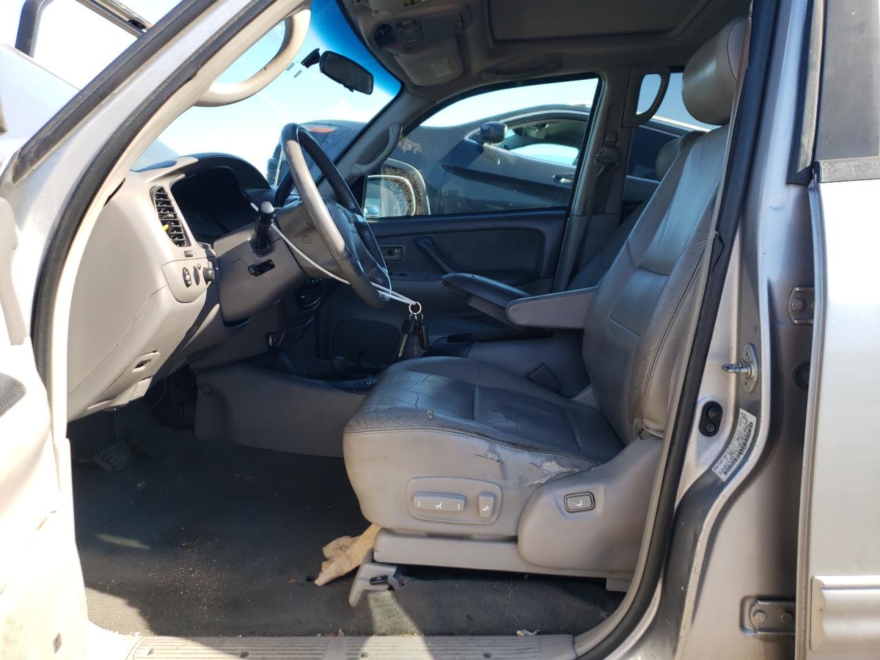 2001 Toyota Sequoia Sr5 Silver vin: 5TDBT44A81S029237