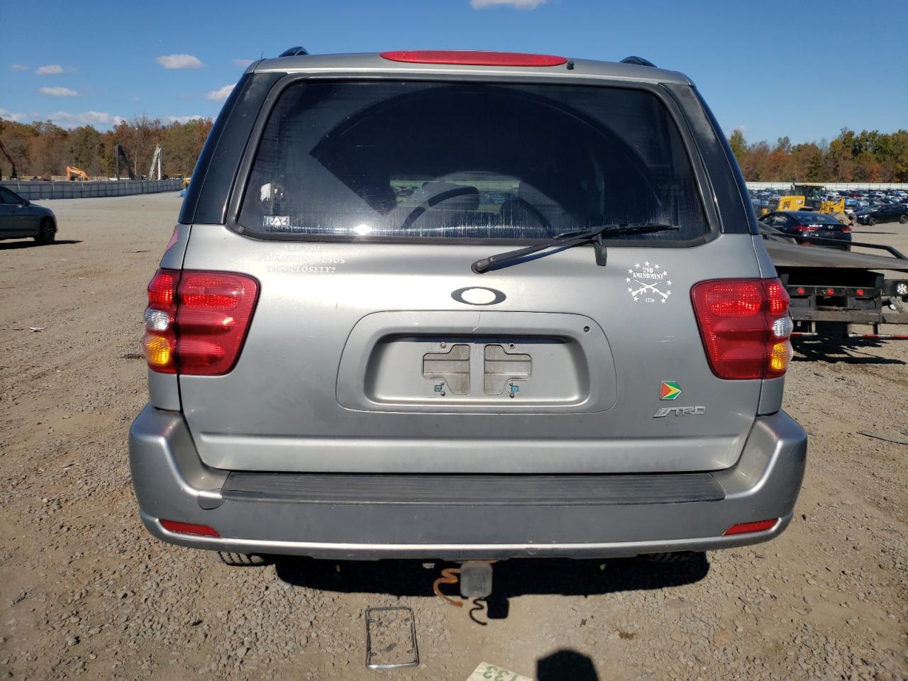2001 Toyota Sequoia Sr5 Silver vin: 5TDBT44A81S029237