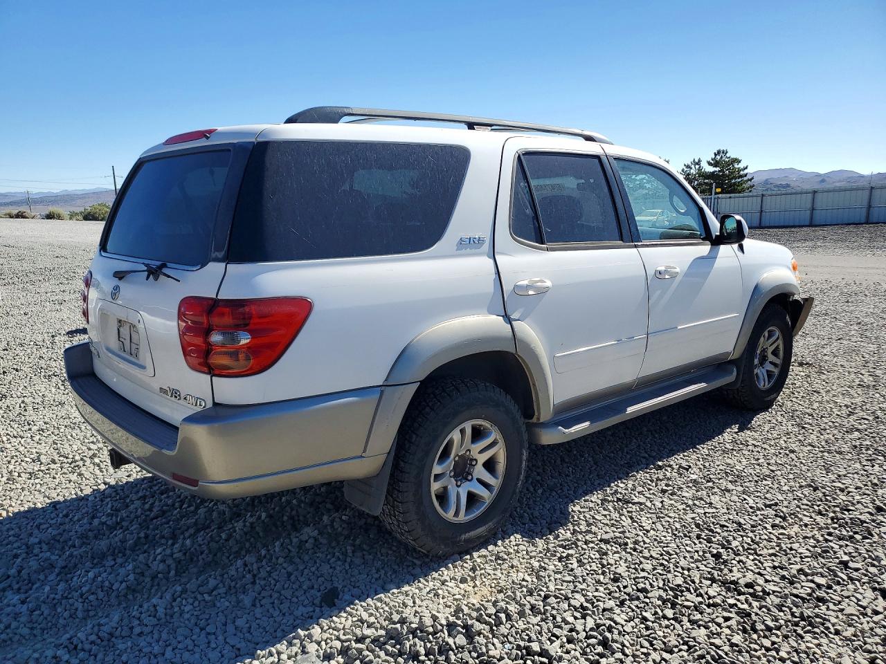 2004 Toyota Sequoia Sr5 White vin: 5TDBT44A84S220659