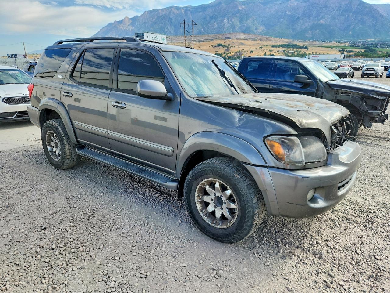 2005 Toyota Sequoia Sr5 Gray vin: 5TDBT44A85S236846