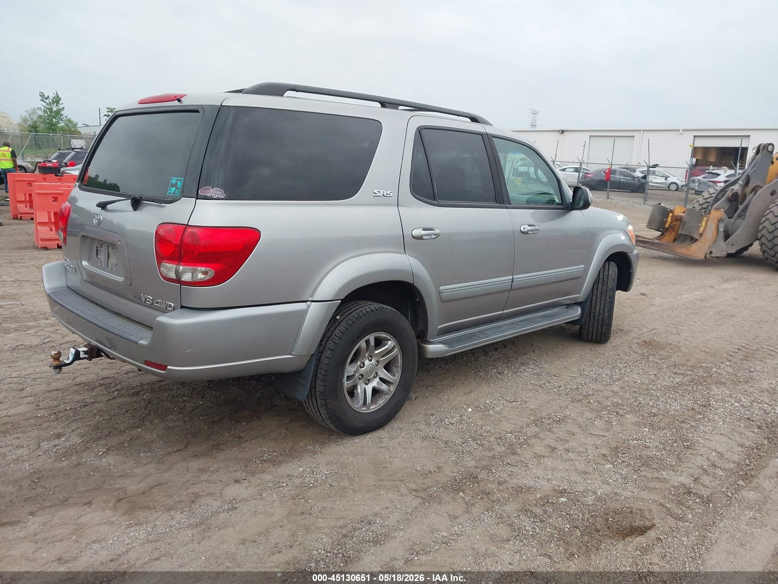 2006 Toyota Sequoia Sr5 V8 Silver vin: 5TDBT44A86S263790