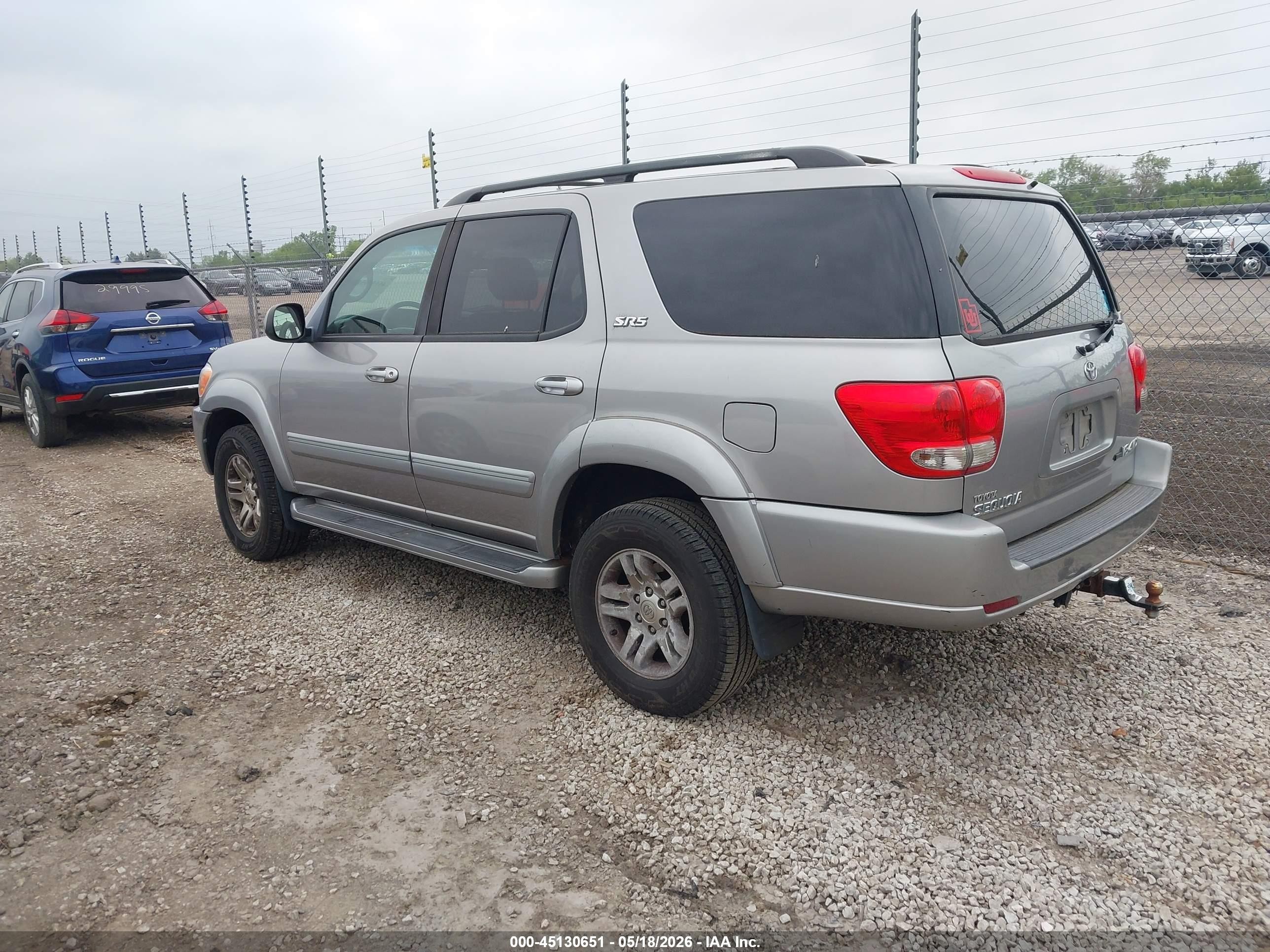 2006 Toyota Sequoia Sr5 V8 Silver vin: 5TDBT44A86S263790