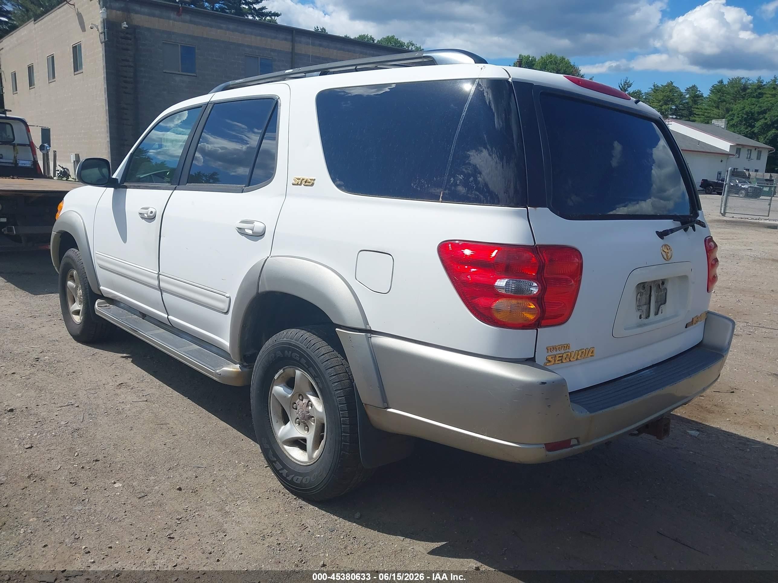 2001 Toyota Sequoia Sr5 V8 White vin: 5TDBT44A91S047200