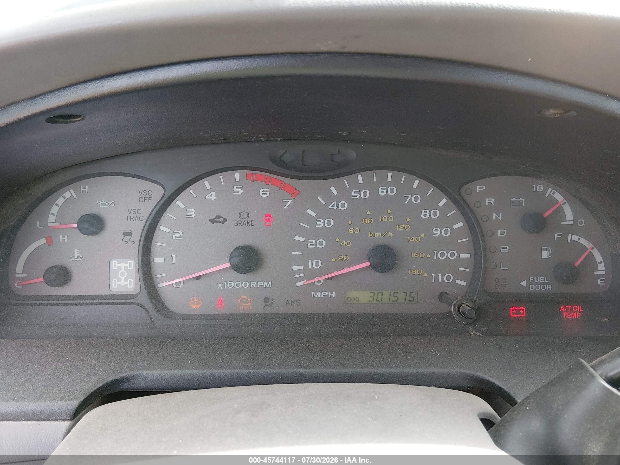 2004 Toyota Sequoia Sr5 V8 Black vin: 5TDBT44A94S216619