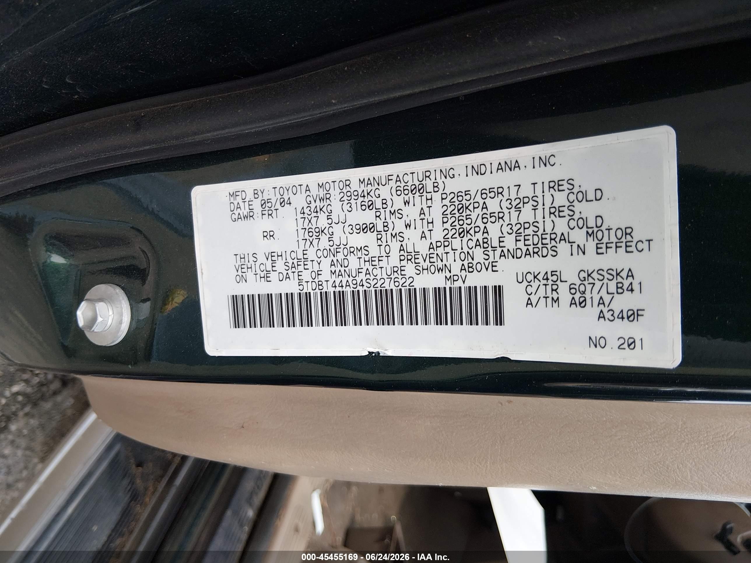 2004 Toyota Sequoia Sr5 V8 Green vin: 5TDBT44A94S227622