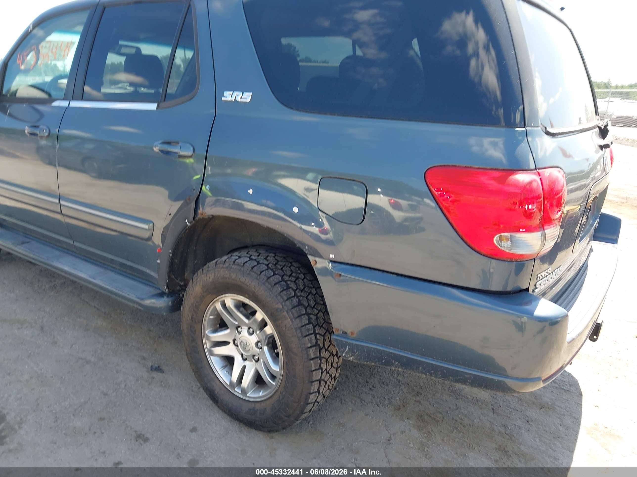 2005 Toyota Sequoia Sr5 V8 Blue vin: 5TDBT44A95S246222