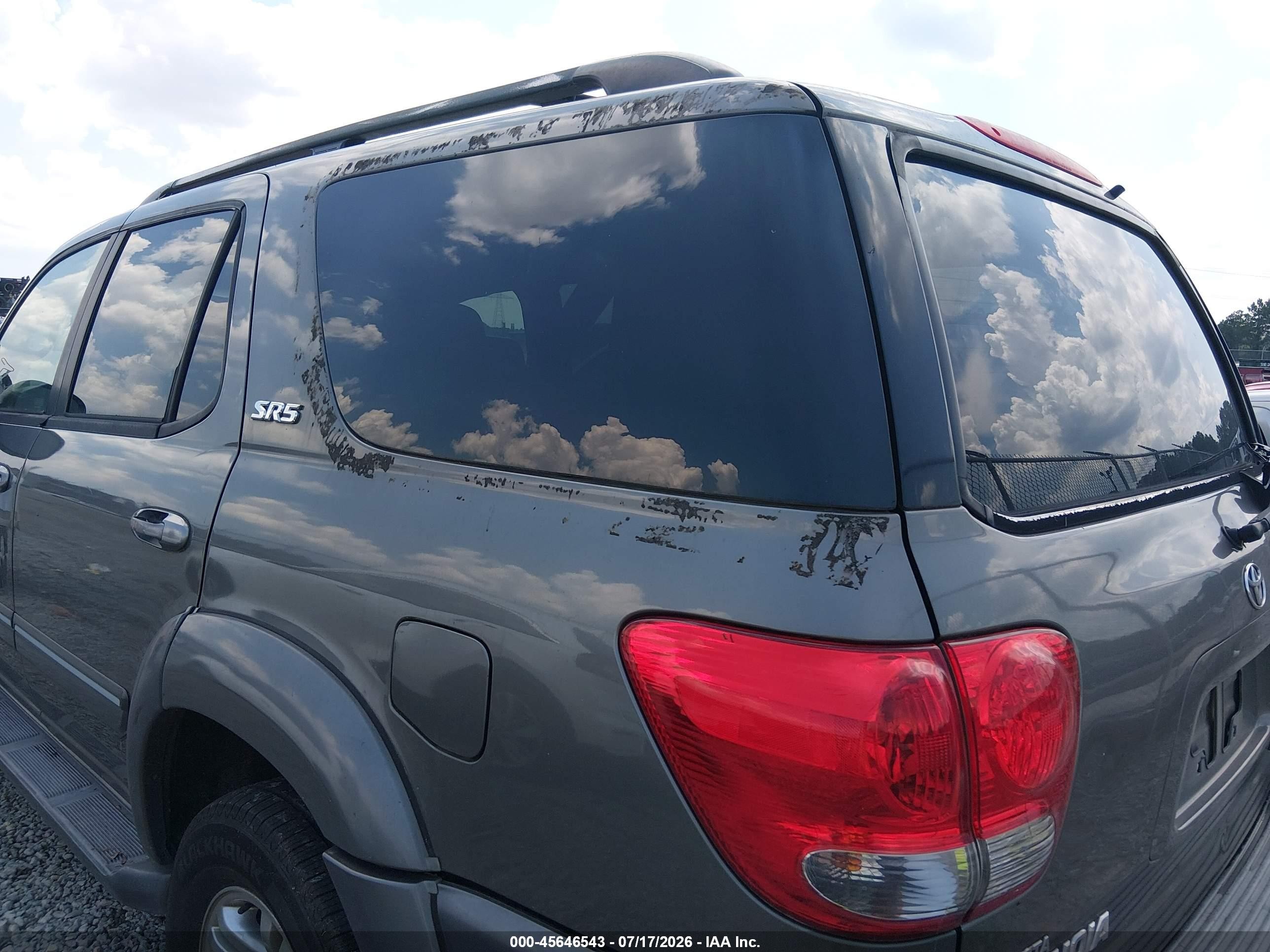 2005 Toyota Sequoia Sr5 V8 Gray vin: 5TDBT44A95S257303