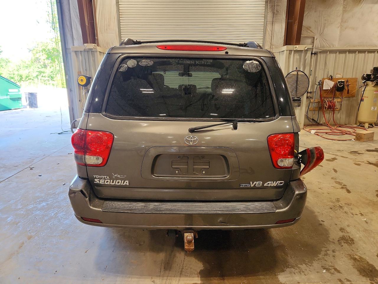 2007 Toyota Sequoia Sr5 Серый vin: 5TDBT44A97S279837