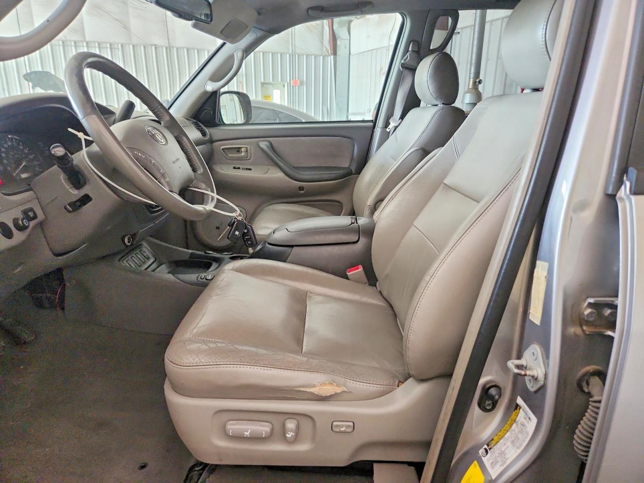 2007 Toyota Sequoia Sr5 Gray vin: 5TDBT44A97S280017