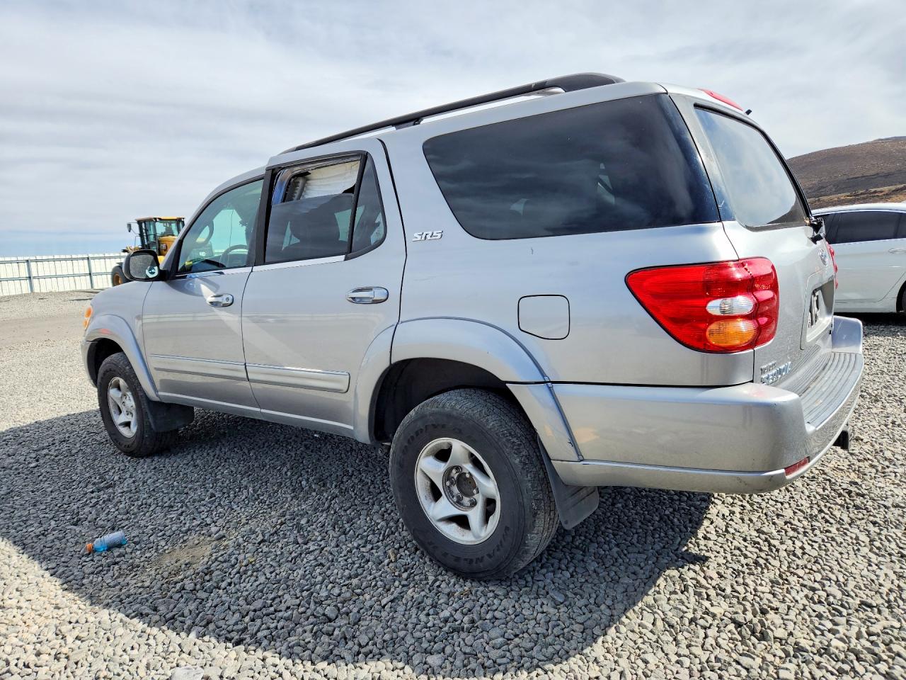 2001 Toyota Sequoia Sr5 Silver vin: 5TDBT44AX1S047545