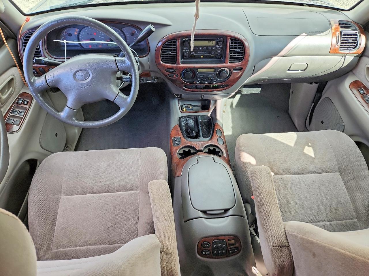 2001 Toyota Sequoia Sr5 Silver vin: 5TDBT44AX1S047545