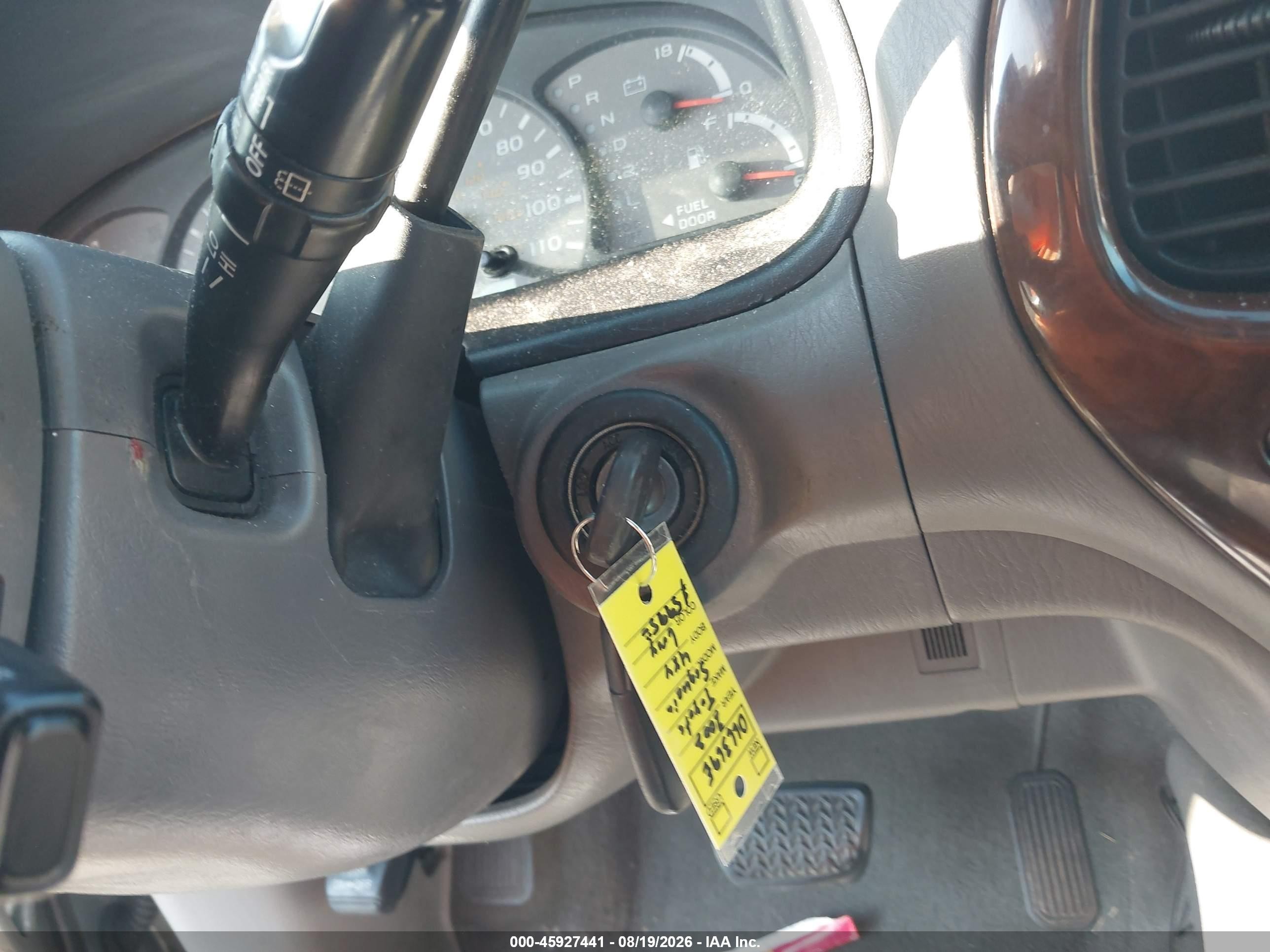 2002 Toyota Sequoia Sr5 V8 Silver vin: 5TDBT44AX2S066369