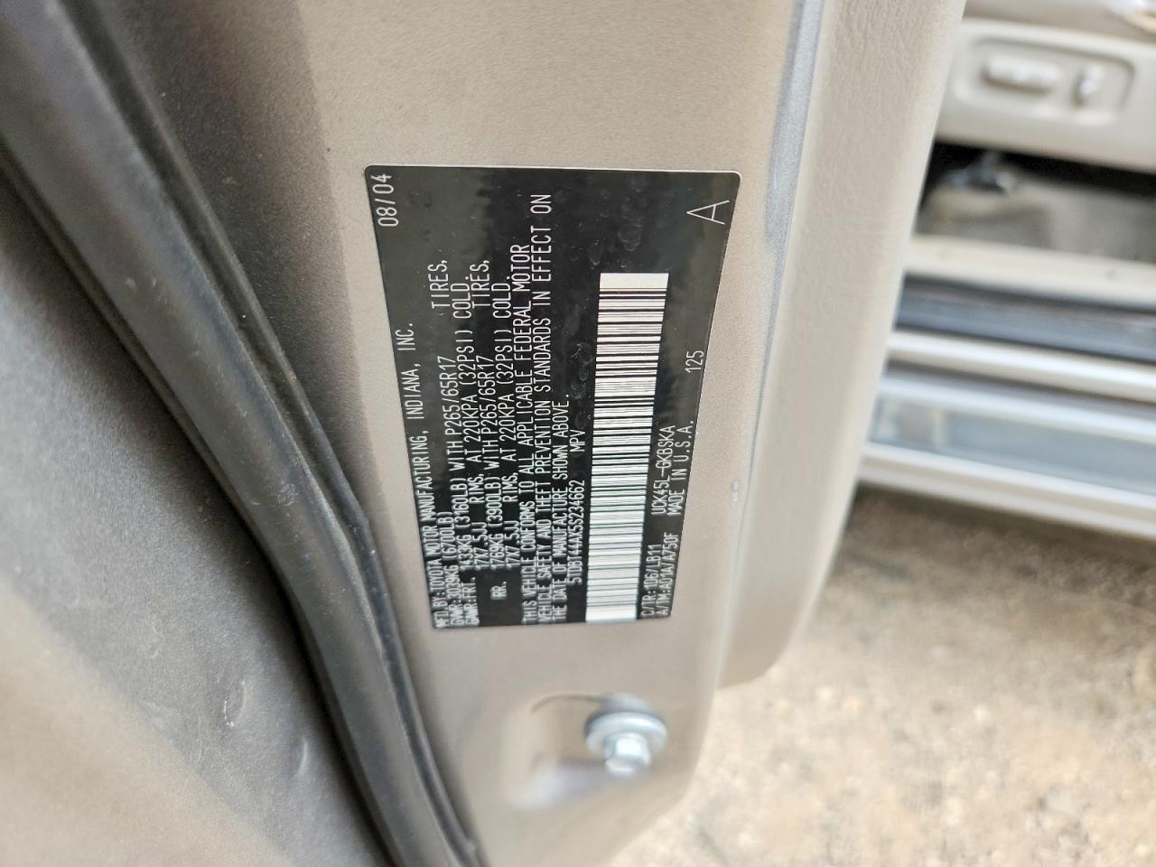 2005 Toyota Sequoia Sr5 Silver vin: 5TDBT44AX5S234662