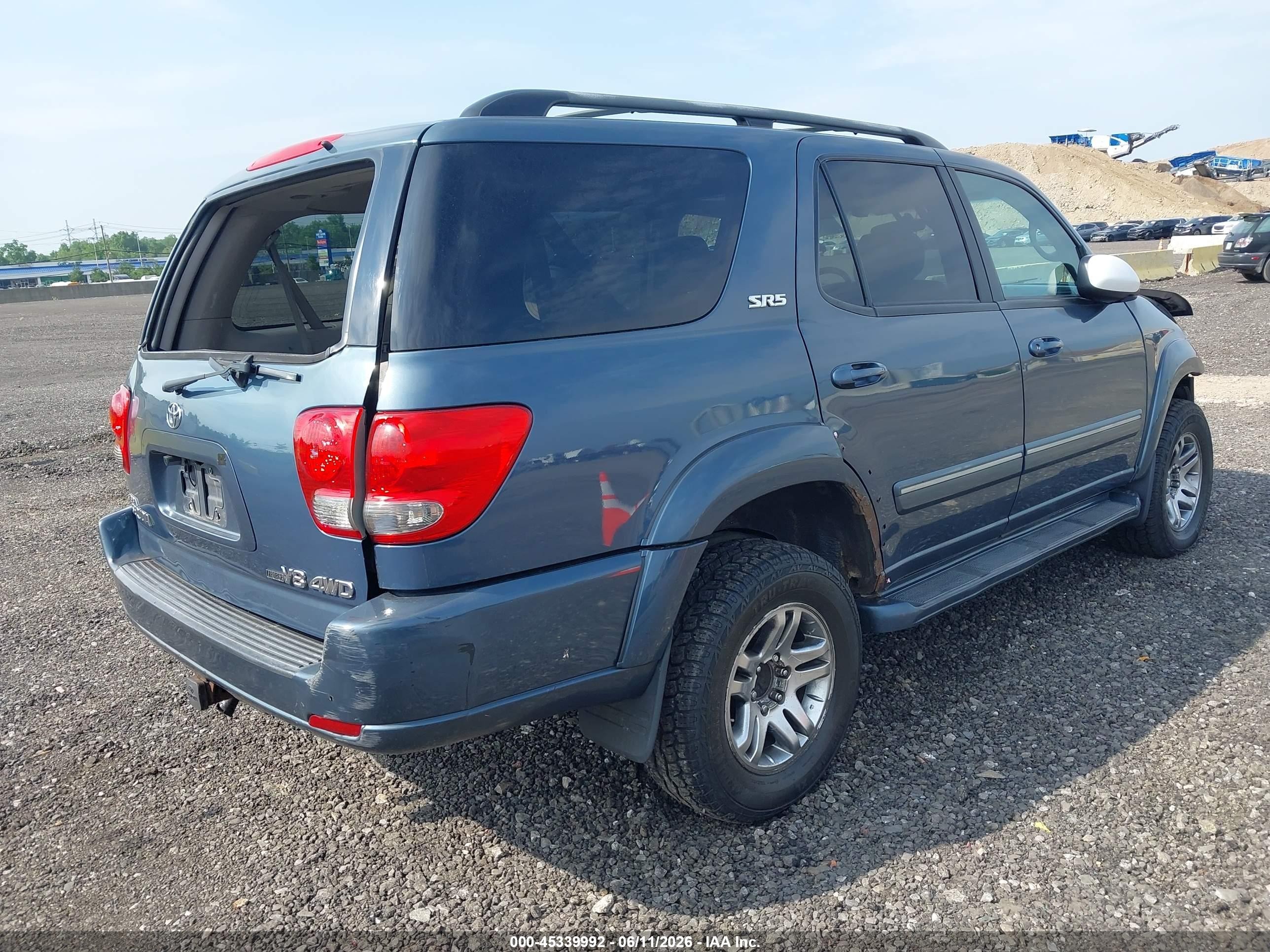 2005 Toyota Sequoia Sr5 V8 Black vin: 5TDBT44AX5S240638