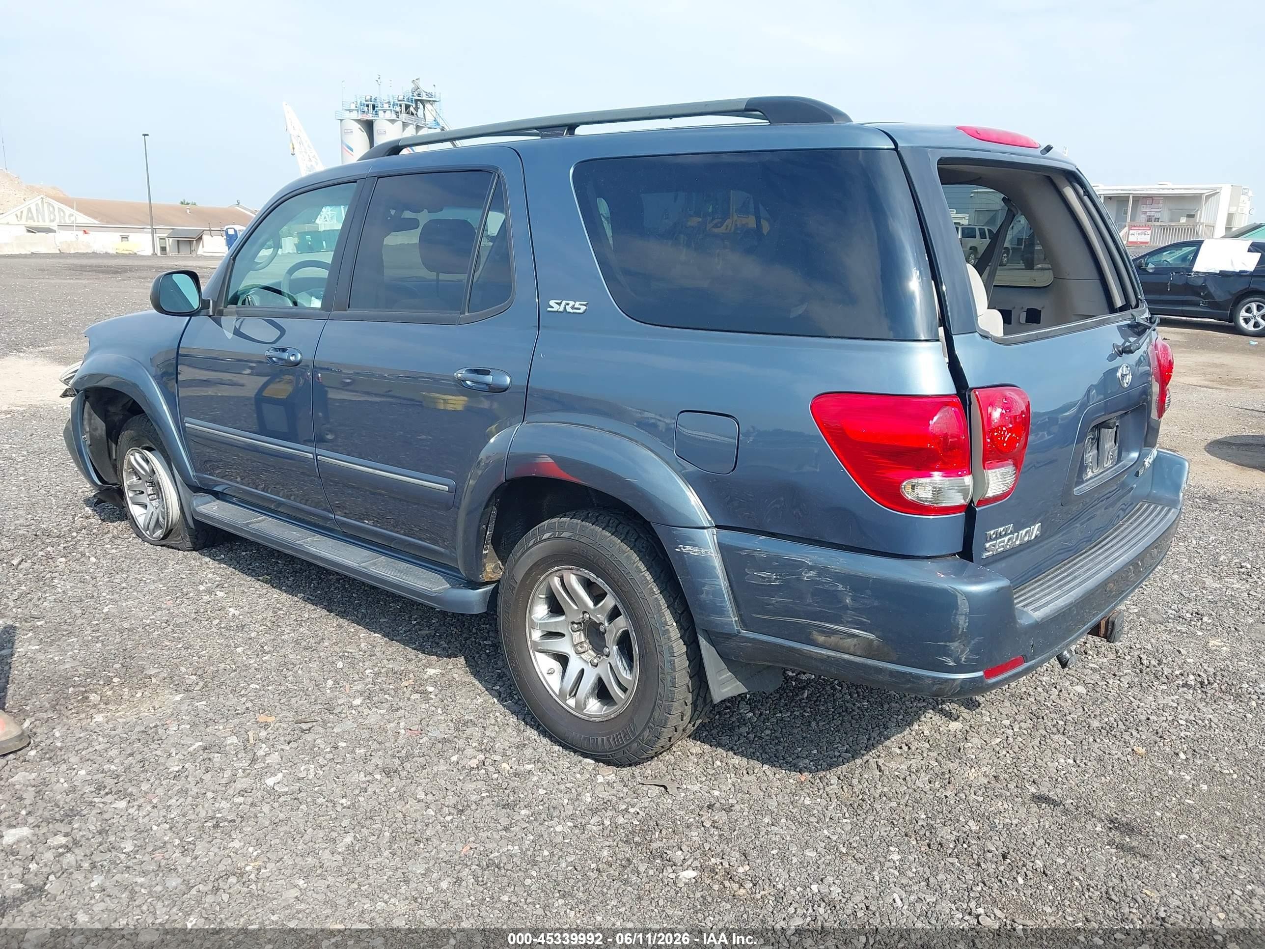 2005 Toyota Sequoia Sr5 V8 Black vin: 5TDBT44AX5S240638