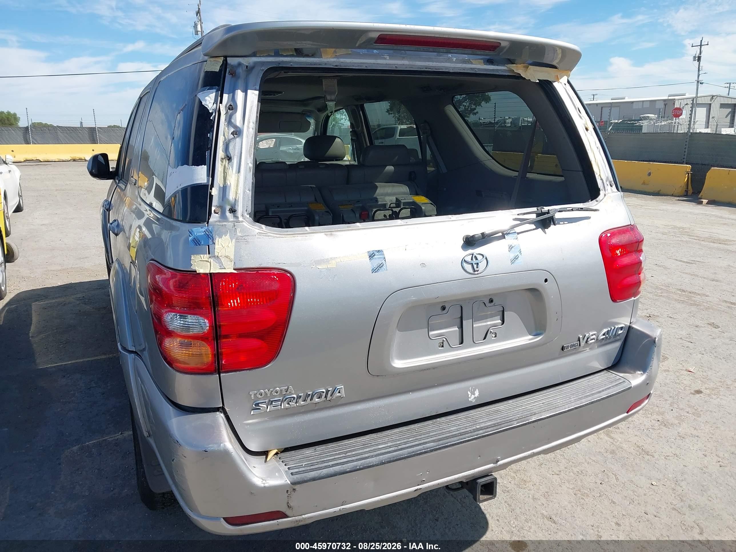 2001 Toyota Sequoia Limited V8 Silver vin: 5TDBT48A01S001572