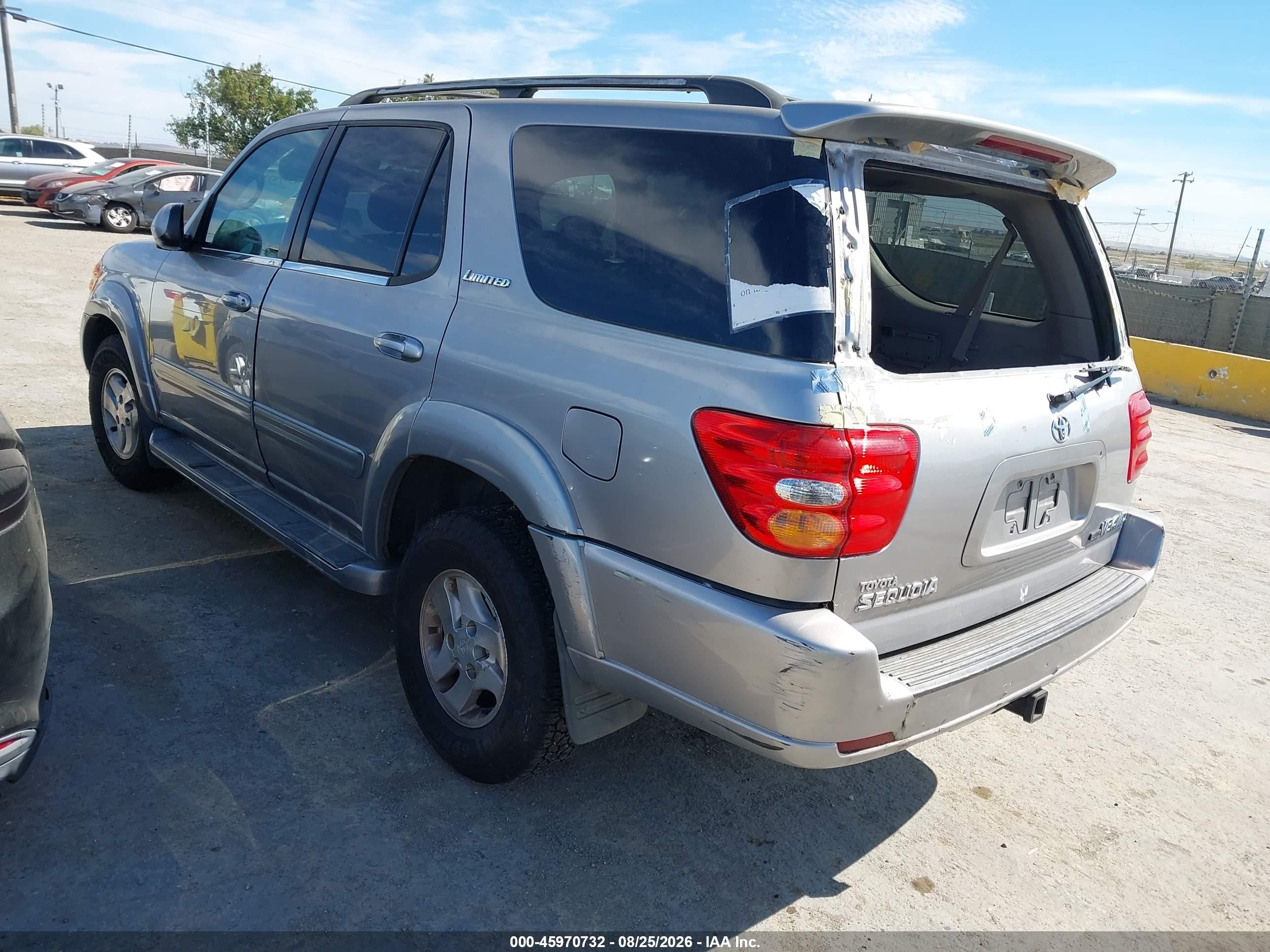 2001 Toyota Sequoia Limited V8 Silver vin: 5TDBT48A01S001572
