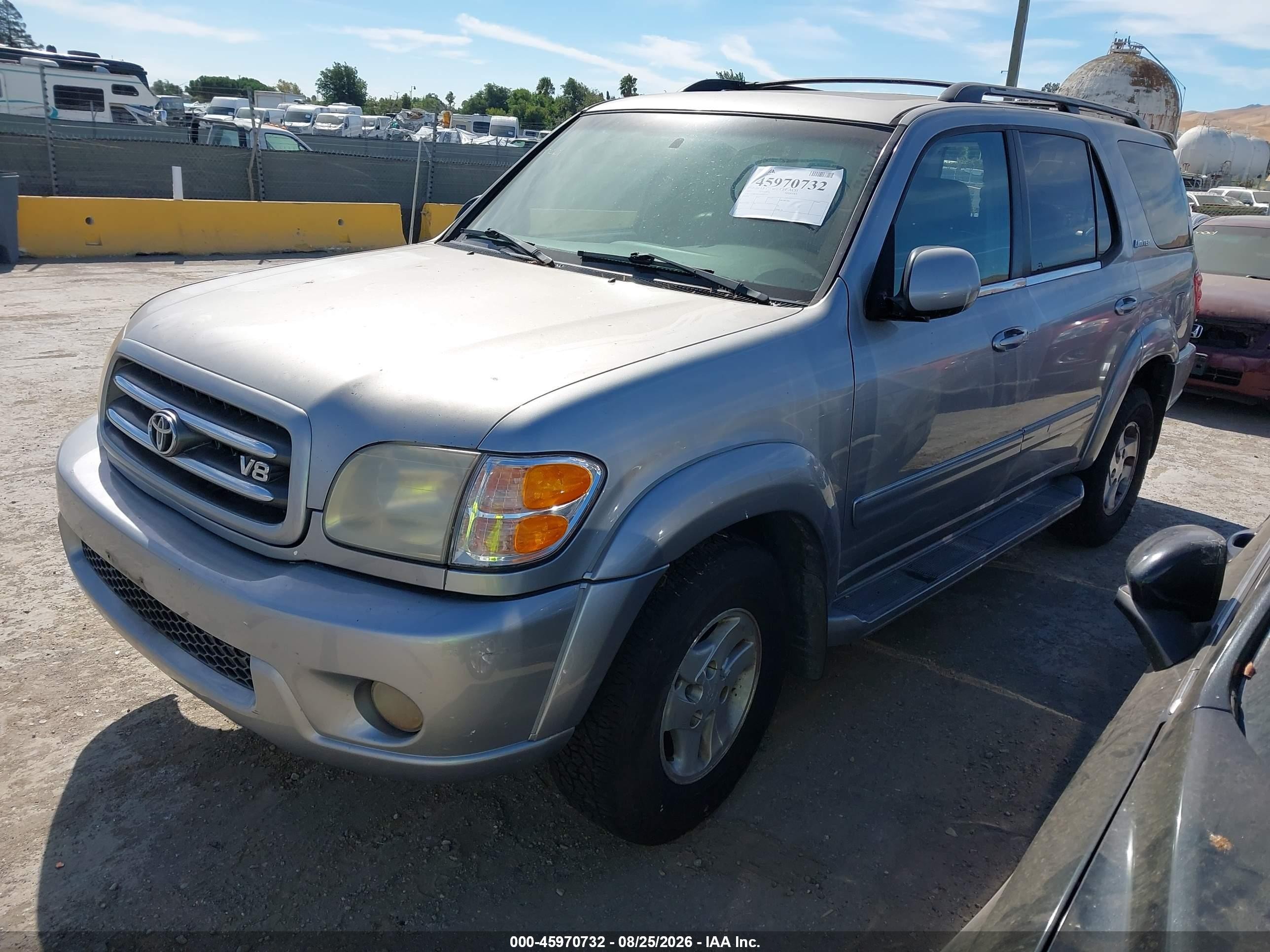 2001 Toyota Sequoia Limited V8 Silver vin: 5TDBT48A01S001572