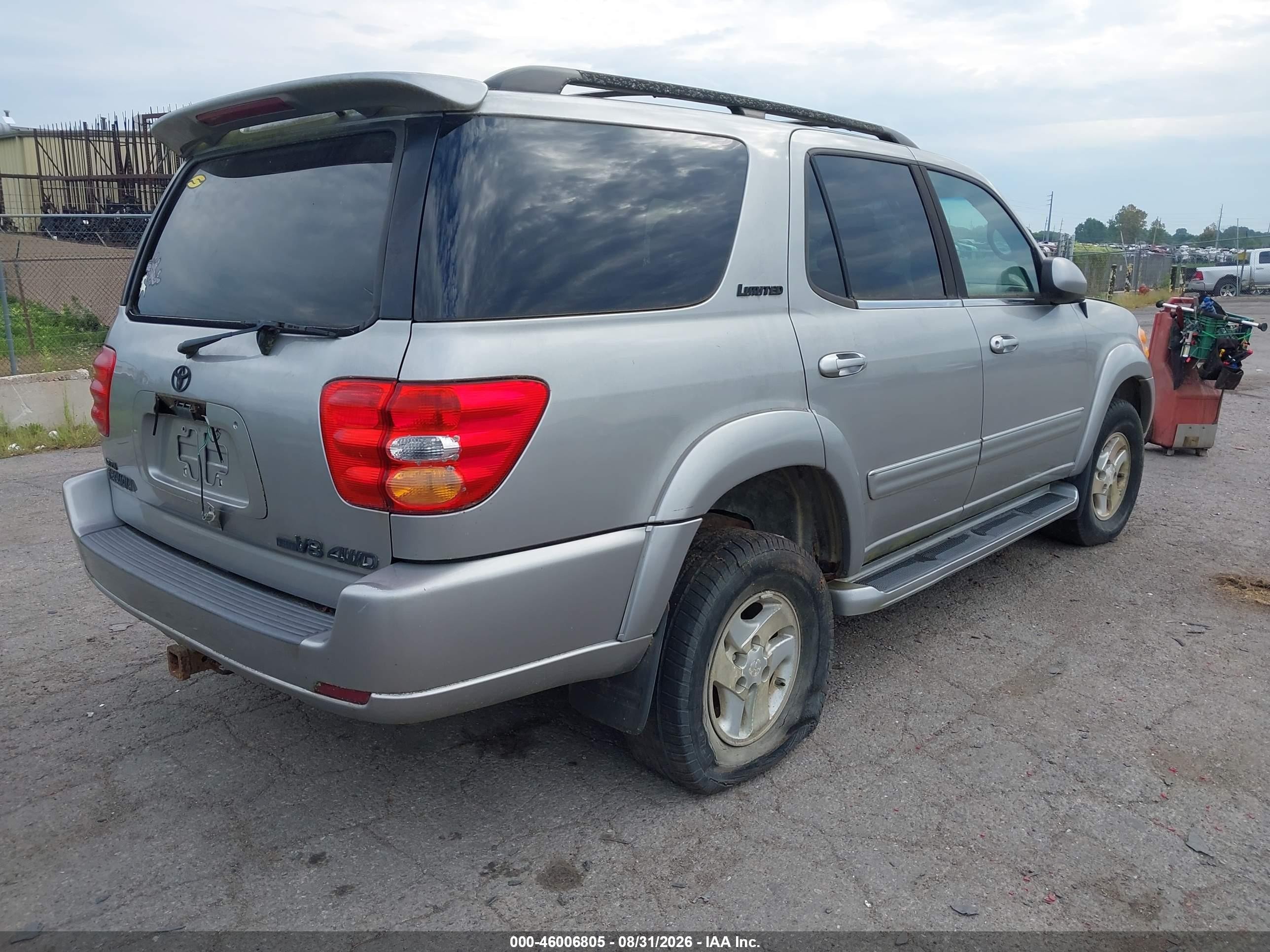 2001 Toyota Sequoia Limited V8 Silver vin: 5TDBT48A01S009669
