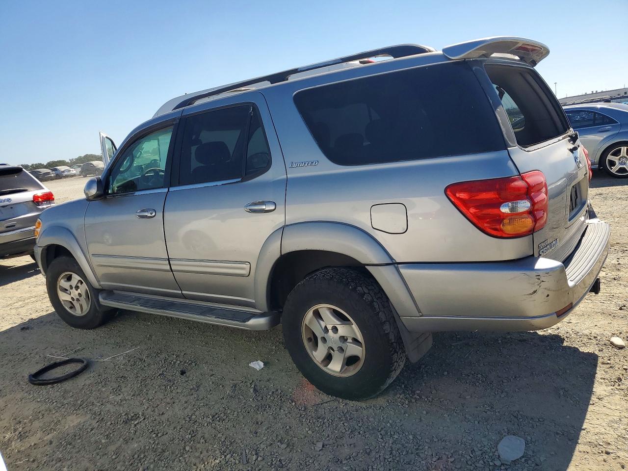 2001 Toyota Sequoia Limited Silver vin: 5TDBT48A01S044468