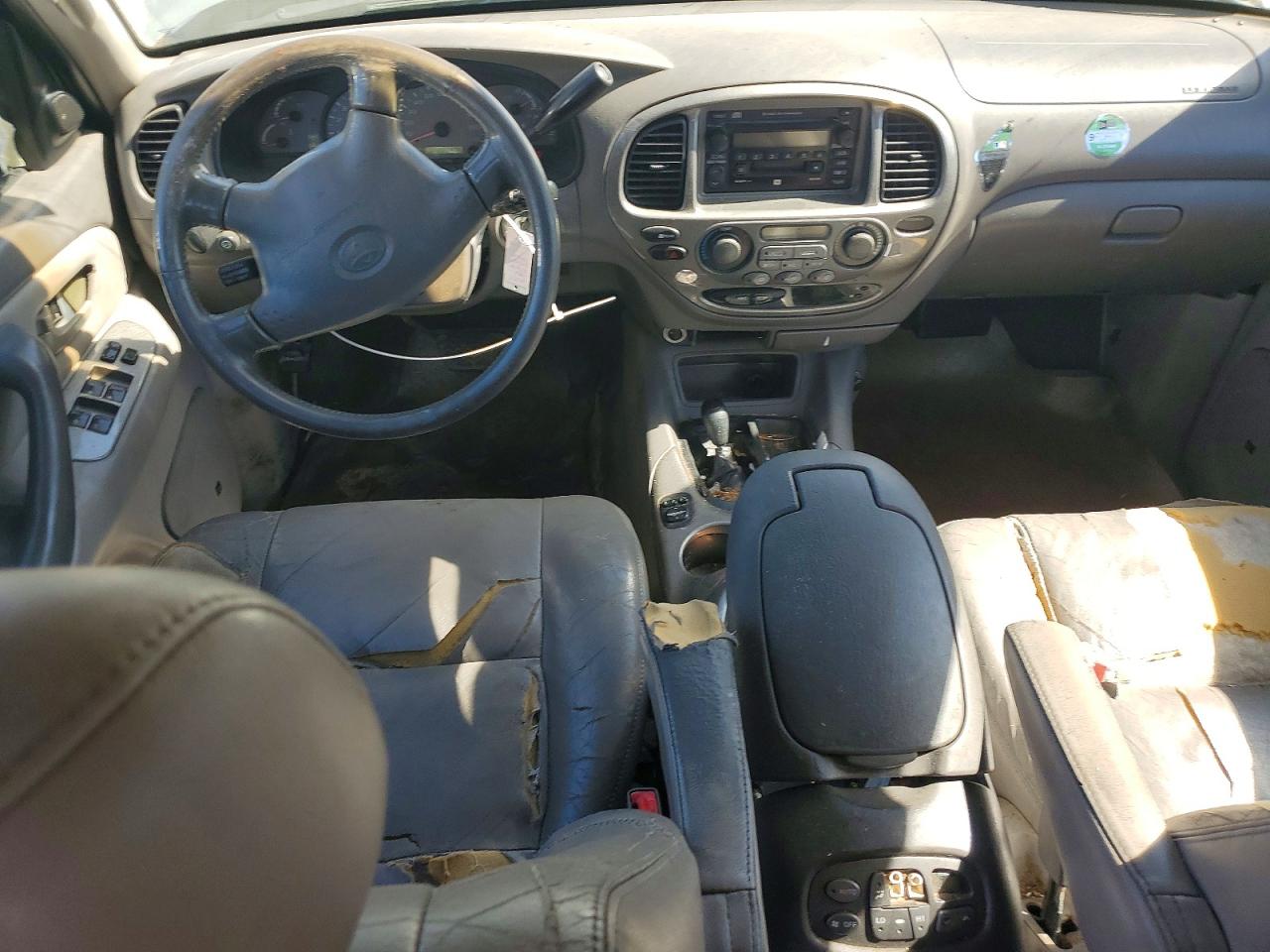 2001 Toyota Sequoia Limited Silver vin: 5TDBT48A01S044468