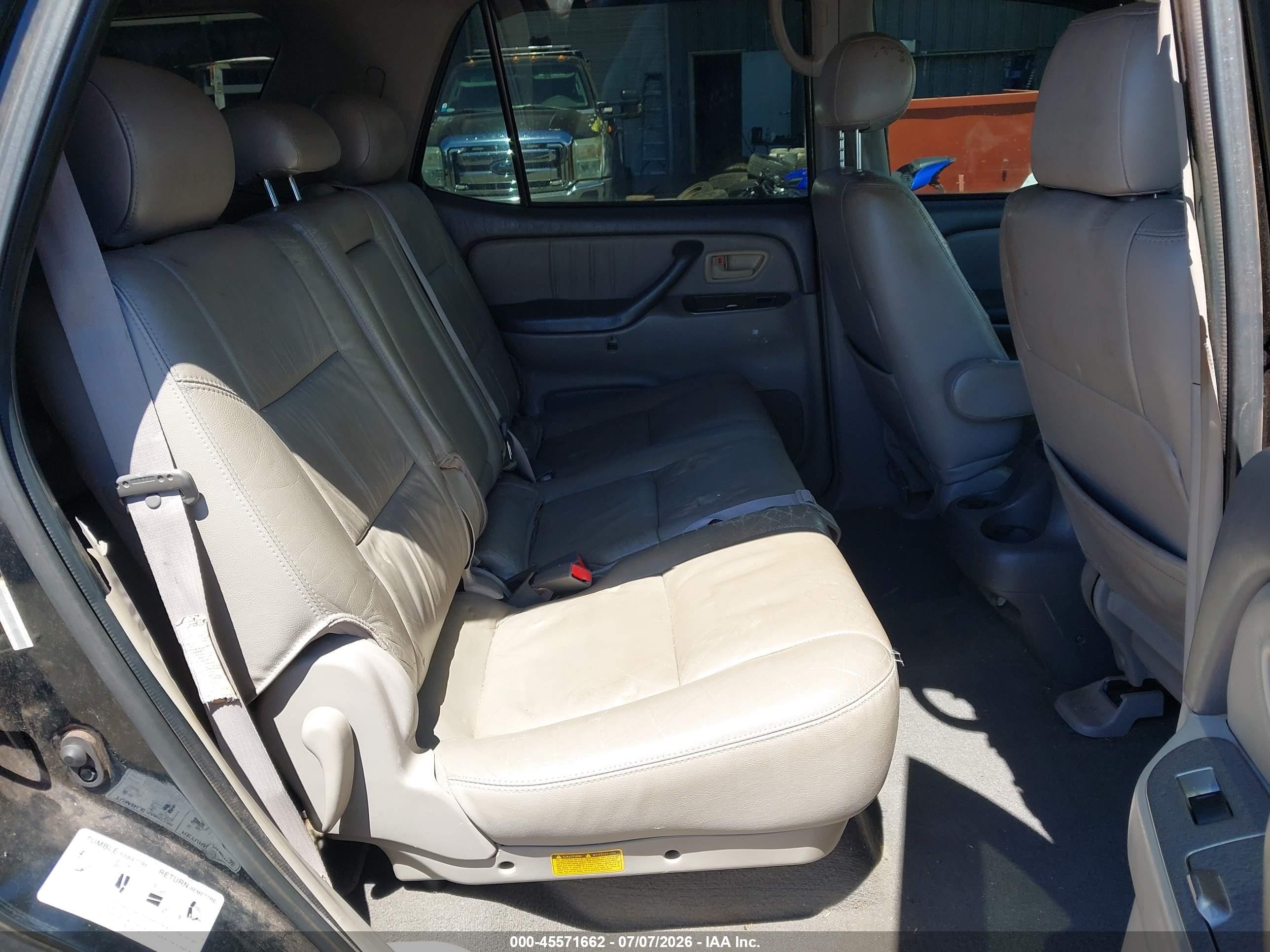 2002 Toyota Sequoia Limited V8 Черный vin: 5TDBT48A02S085359