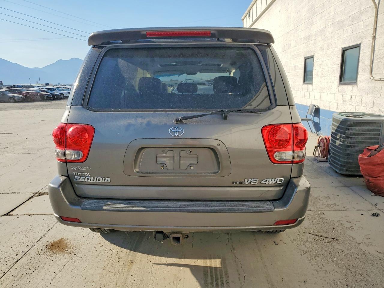 2005 Toyota Sequoia Limited Gray vin: 5TDBT48A05S233868