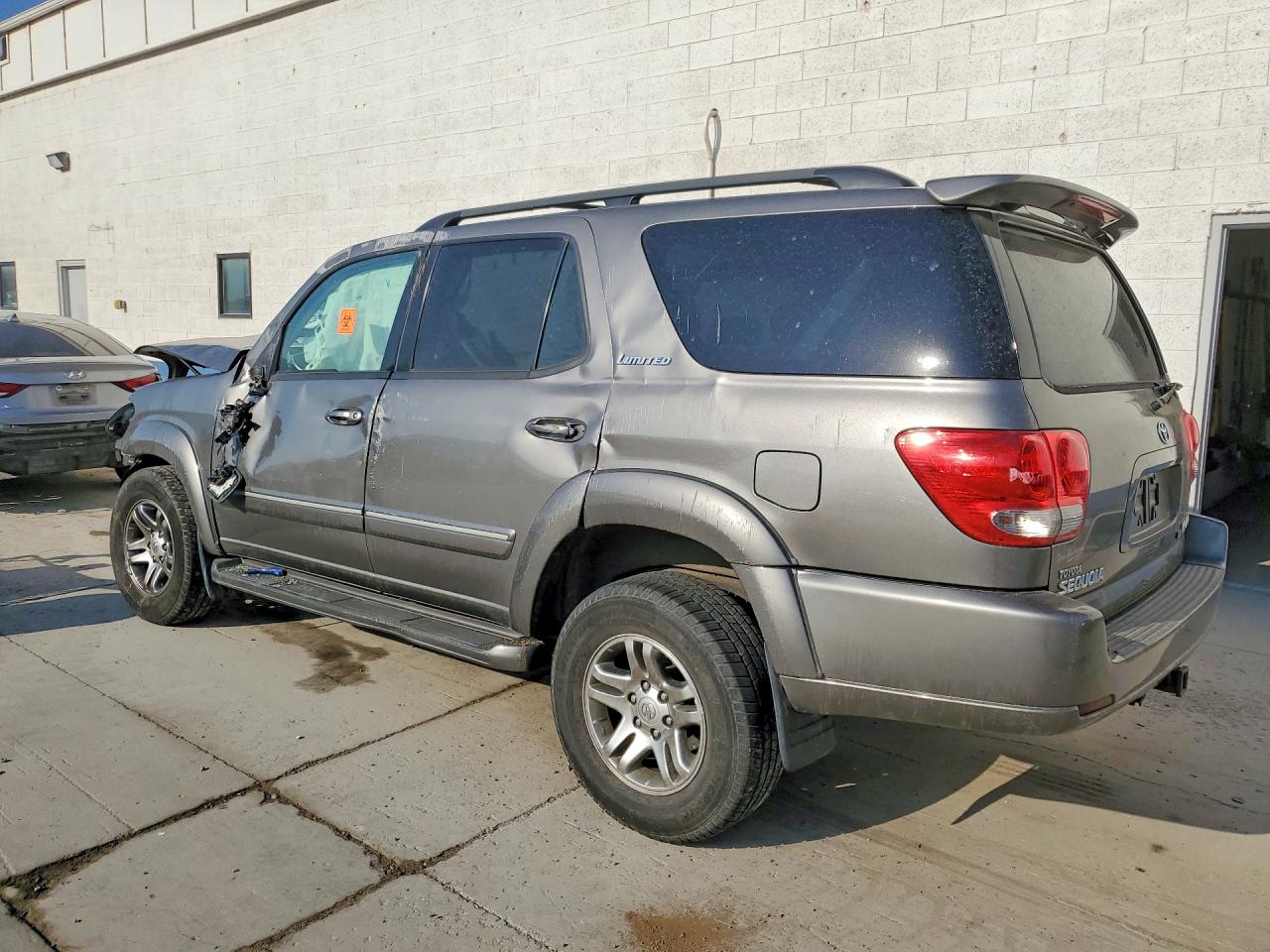 2005 Toyota Sequoia Limited Gray vin: 5TDBT48A05S233868