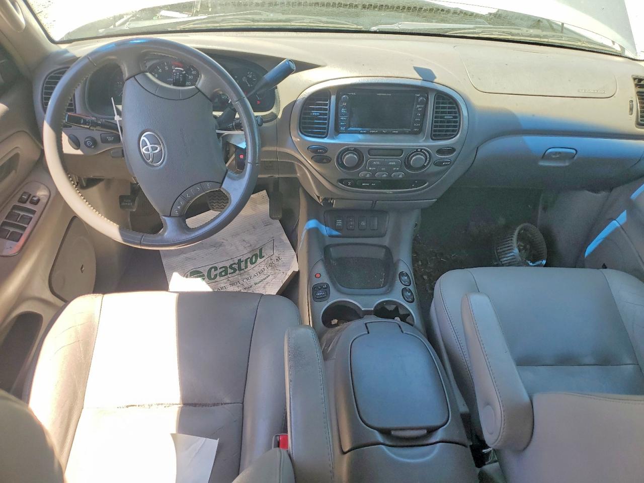 2007 Toyota Sequoia Limited Серебряный vin: 5TDBT48A07S281194