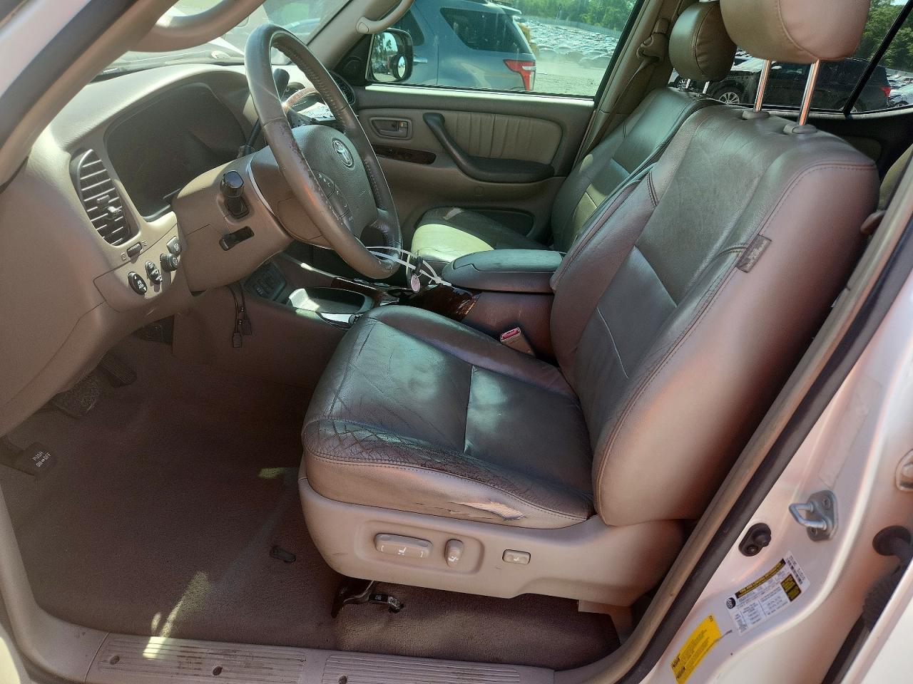 2007 Toyota Sequoia Limited White vin: 5TDBT48A07S284452