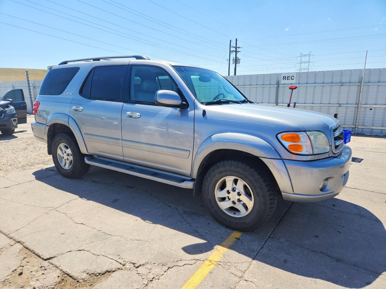 2001 Toyota Sequoia Limited Silver vin: 5TDBT48A11S023516