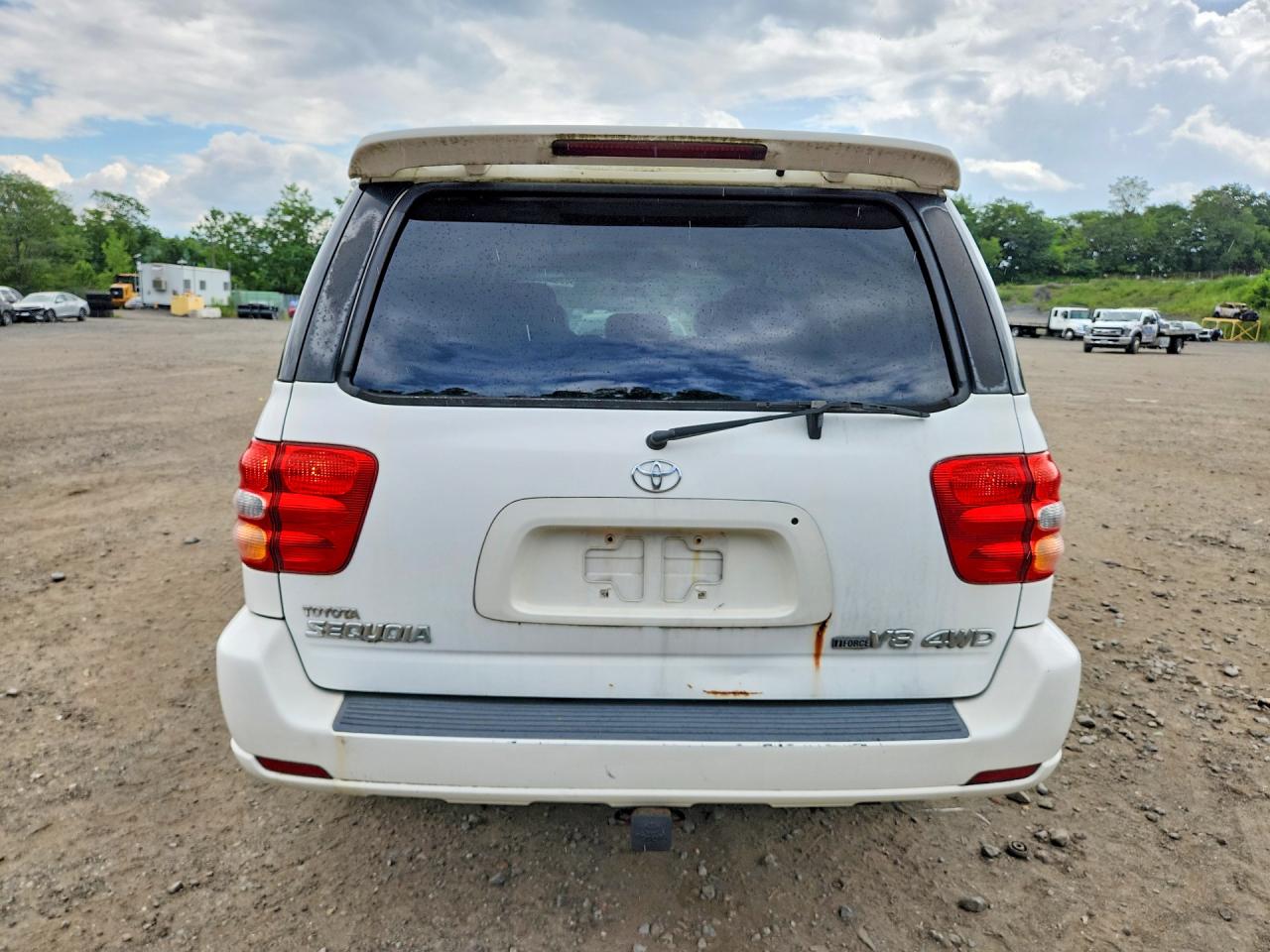 2001 Toyota Sequoia Limited White vin: 5TDBT48A11S052174