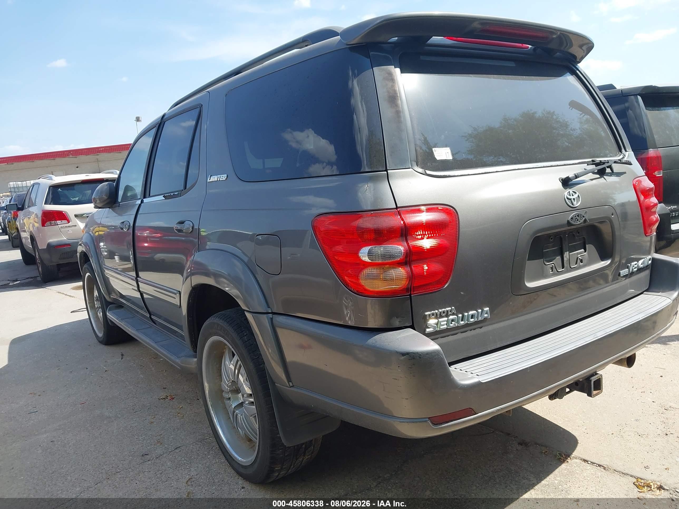 2004 Toyota Sequoia Limited V8 Silver vin: 5TDBT48A14S224725