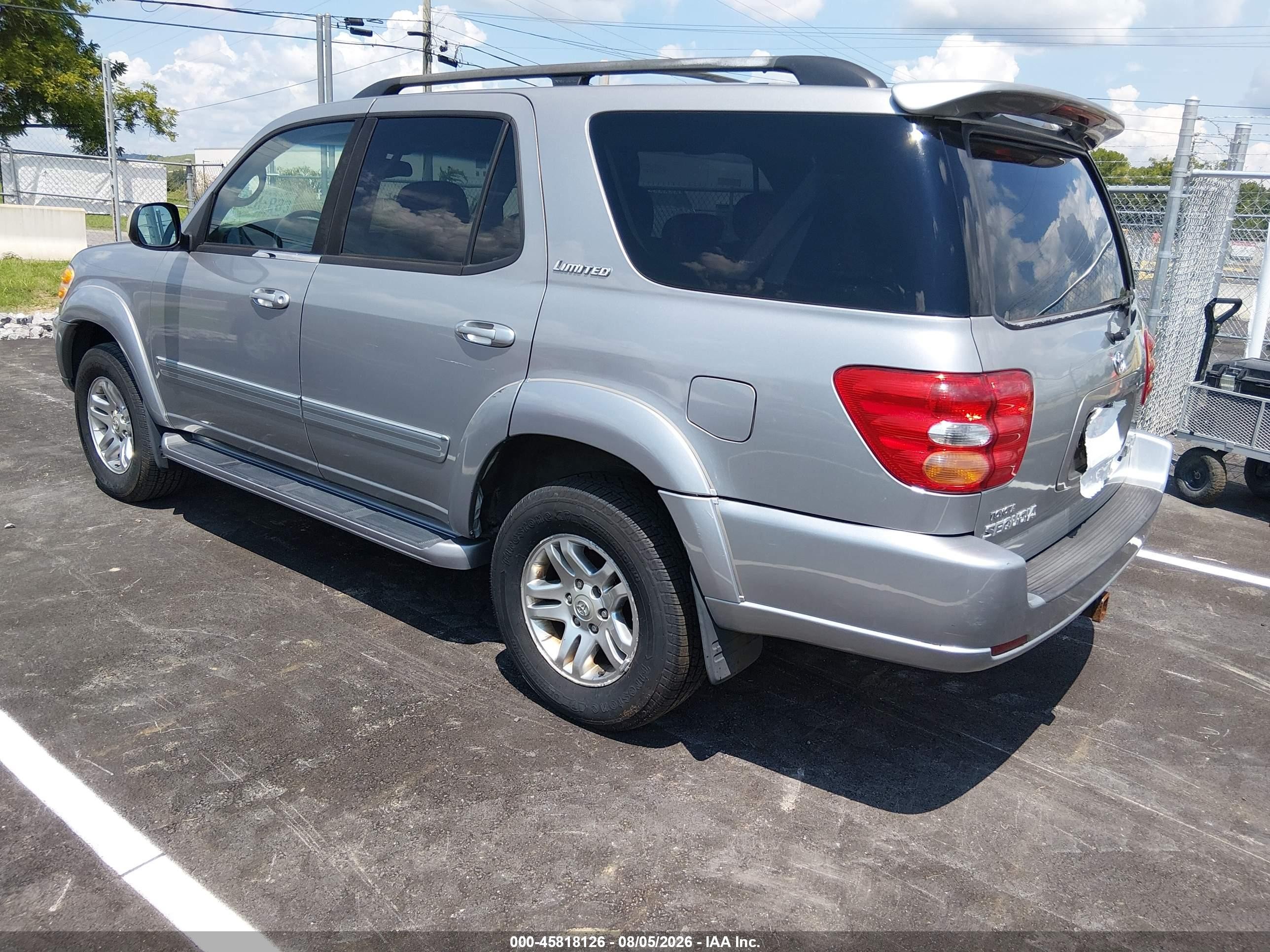 2004 Toyota Sequoia Limited V8 Silver vin: 5TDBT48A14S227320