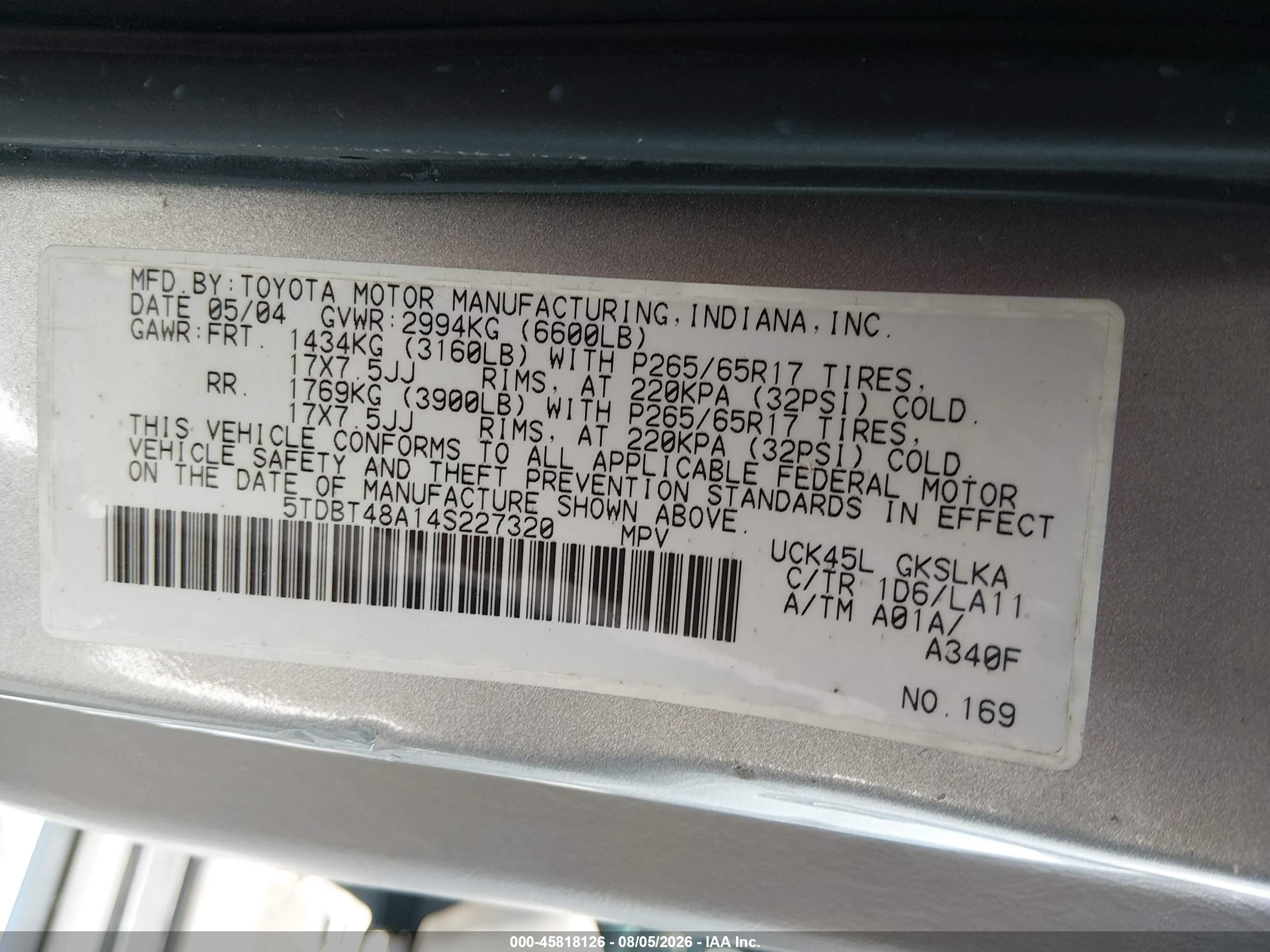 2004 Toyota Sequoia Limited V8 Silver vin: 5TDBT48A14S227320
