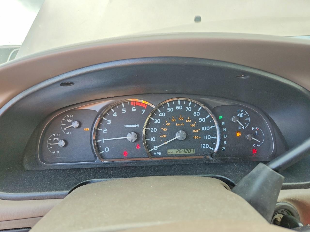 2006 Toyota Sequoia Limited Золотой vin: 5TDBT48A16S274835