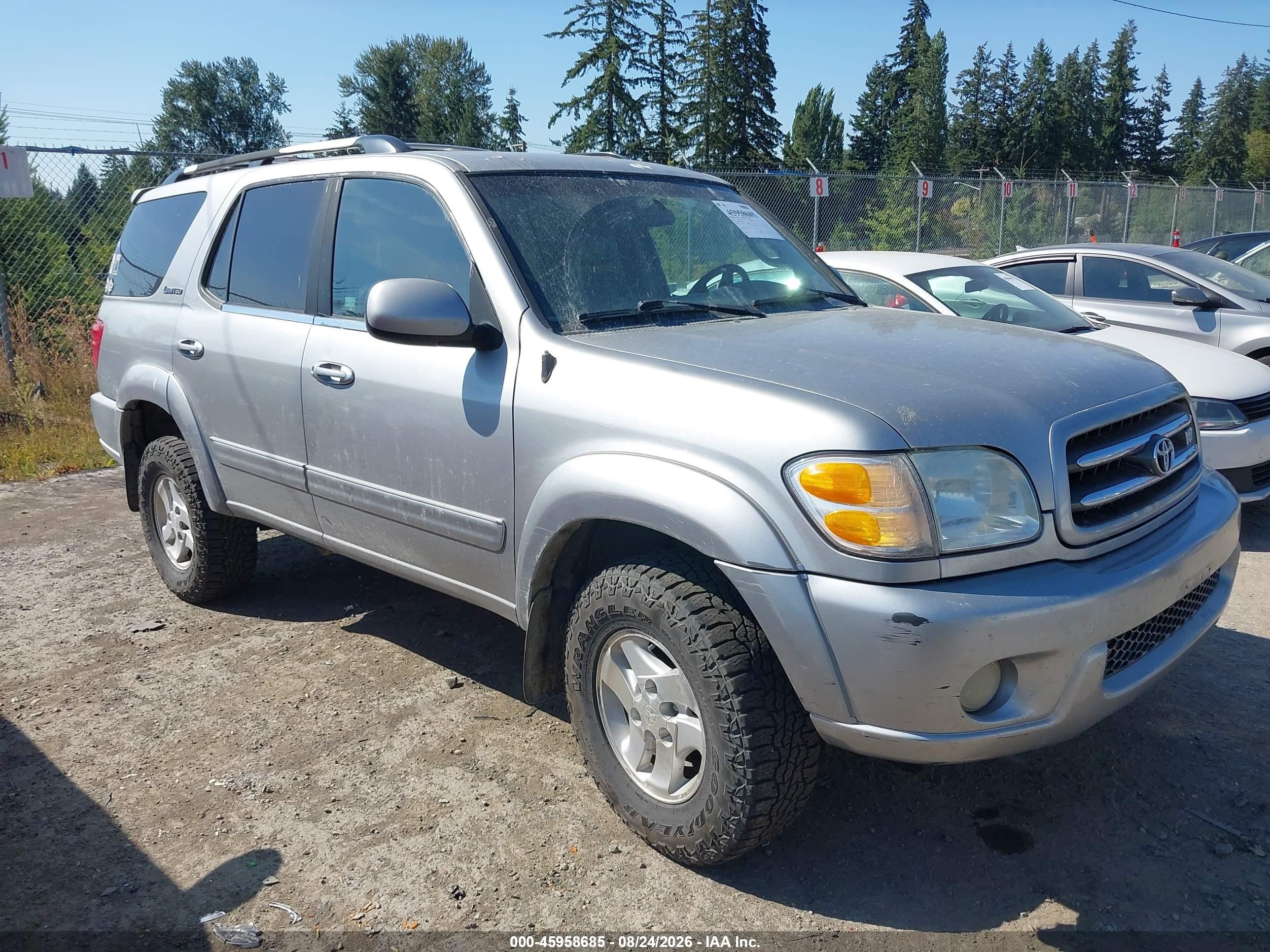 2001 Toyota Sequoia Limited V8 Silver vin: 5TDBT48A21S038512