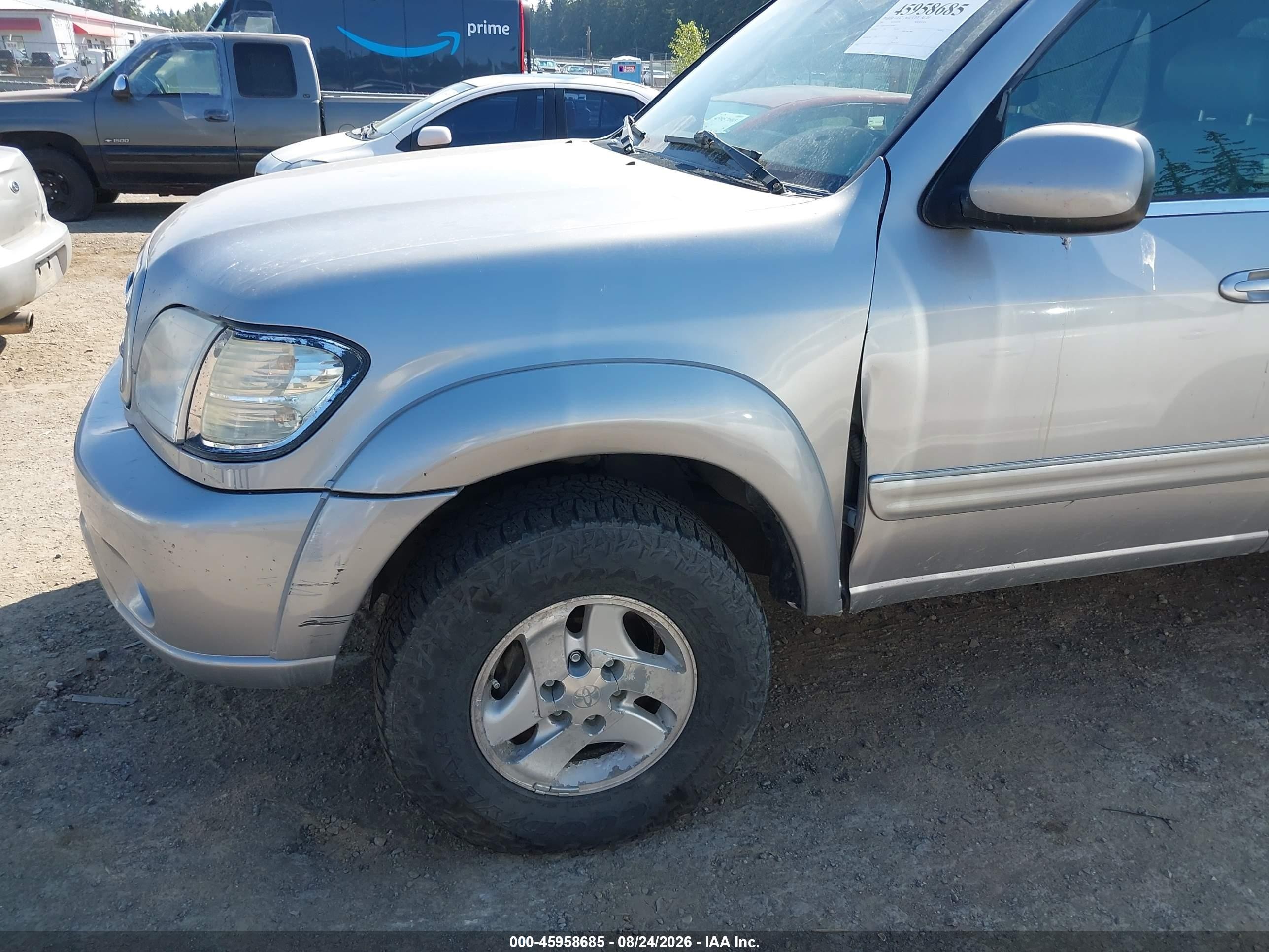 2001 Toyota Sequoia Limited V8 Silver vin: 5TDBT48A21S038512