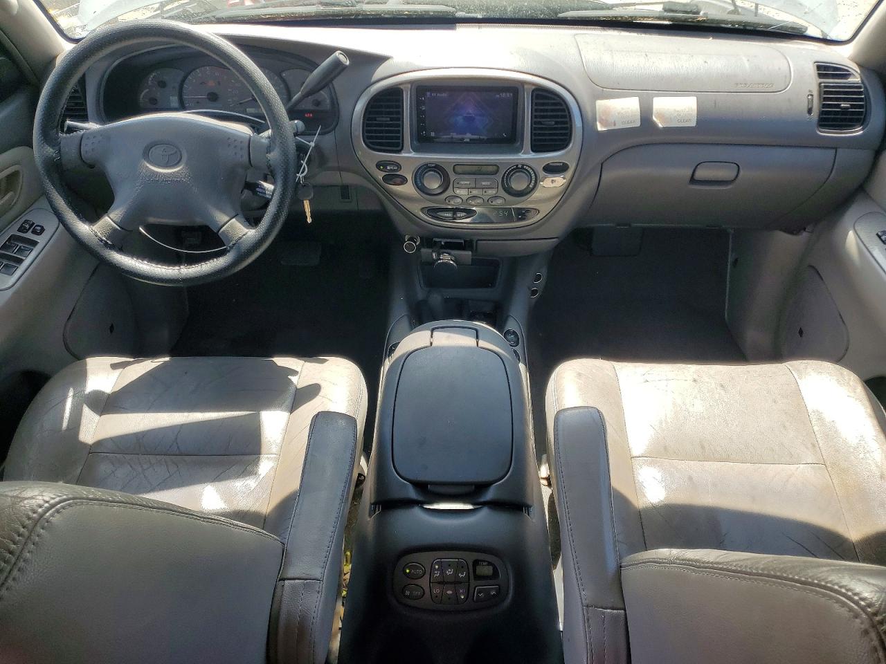 2002 Toyota Sequoia Limited Серебряный vin: 5TDBT48A22S093009