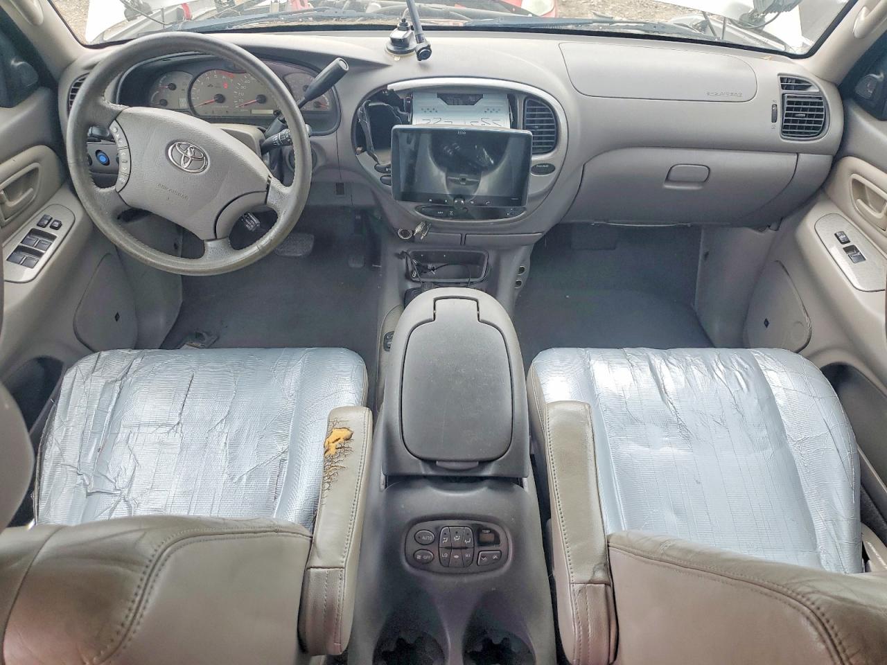 2003 Toyota Sequoia Limited Silver vin: 5TDBT48A23S184430