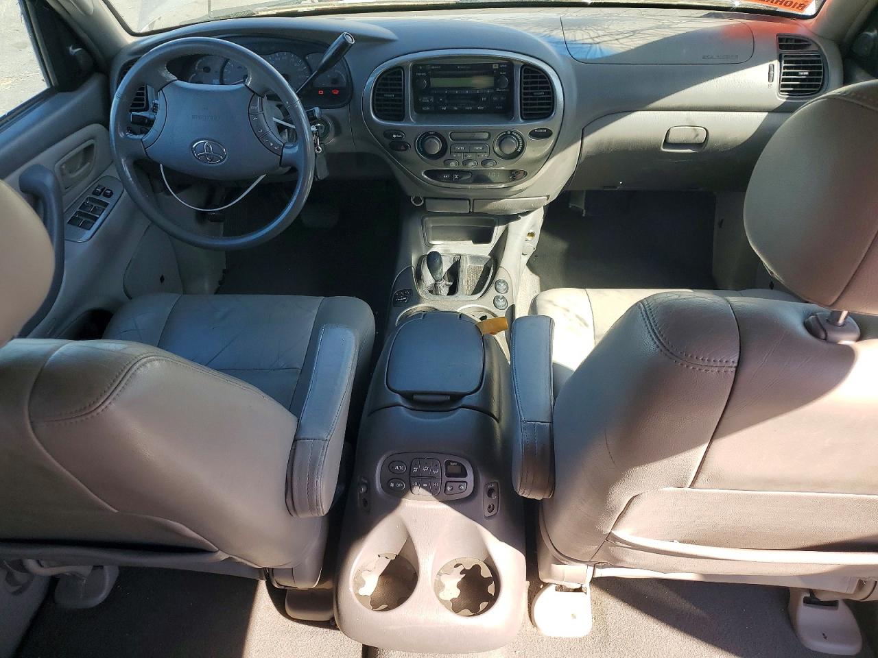 2004 Toyota Sequoia Limited Silver vin: 5TDBT48A24S212891