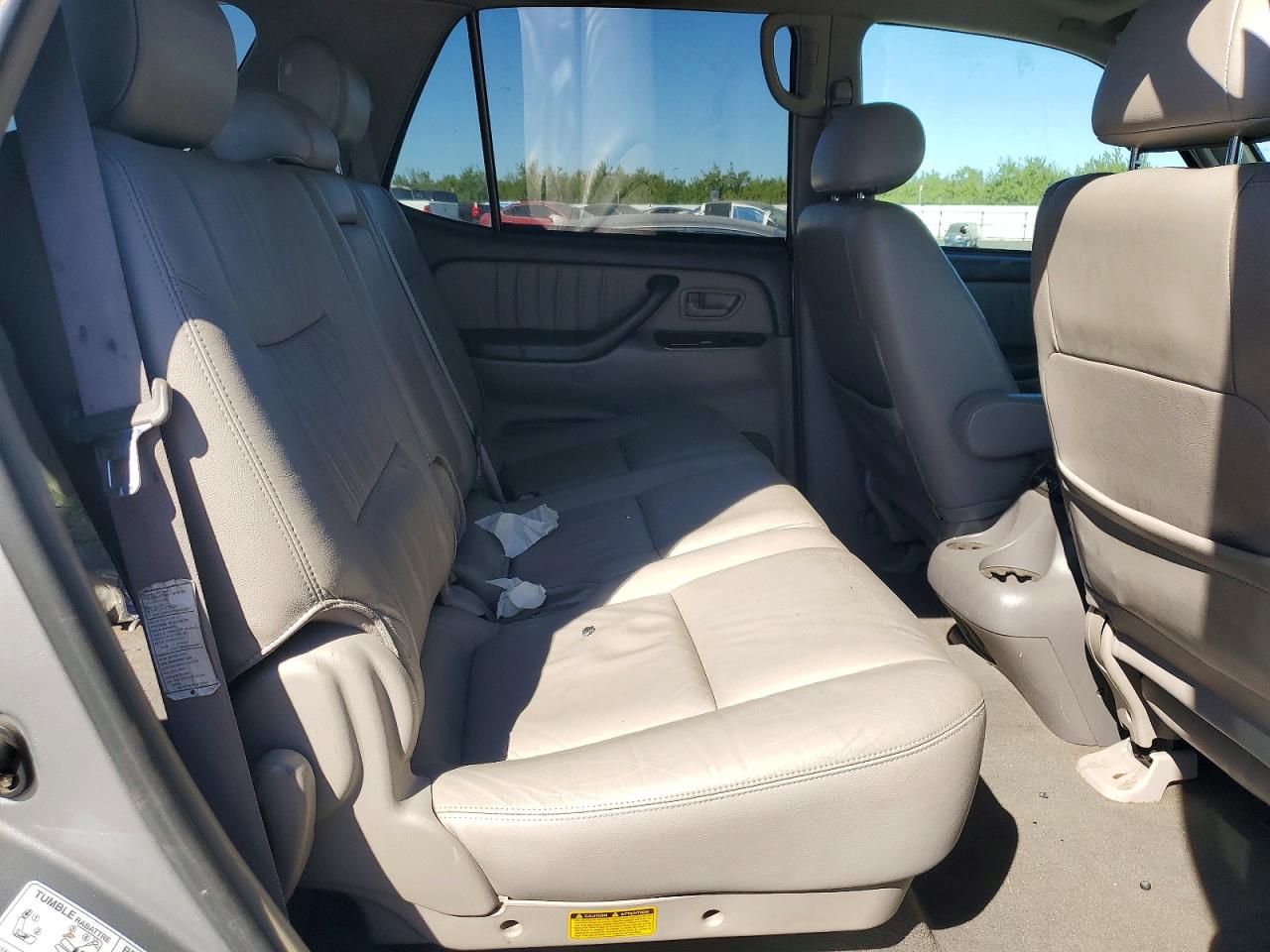 2004 Toyota Sequoia Limited Silver vin: 5TDBT48A24S212891