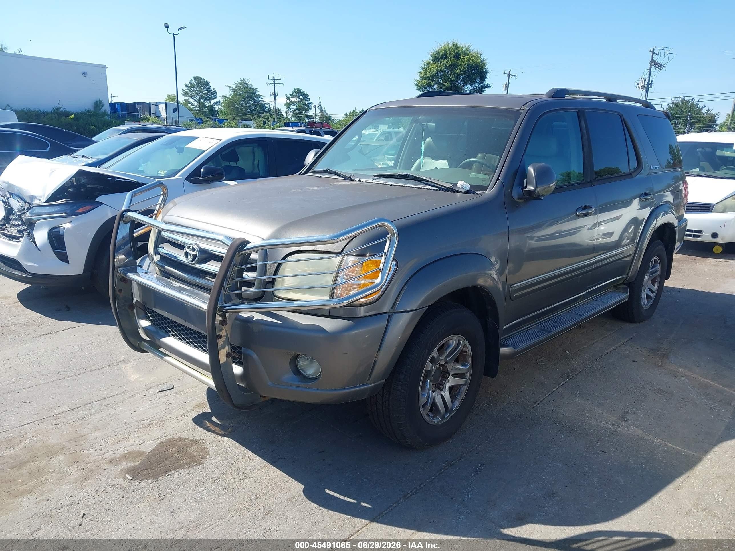 2004 Toyota Sequoia Limited V8 Gray vin: 5TDBT48A24S216536
