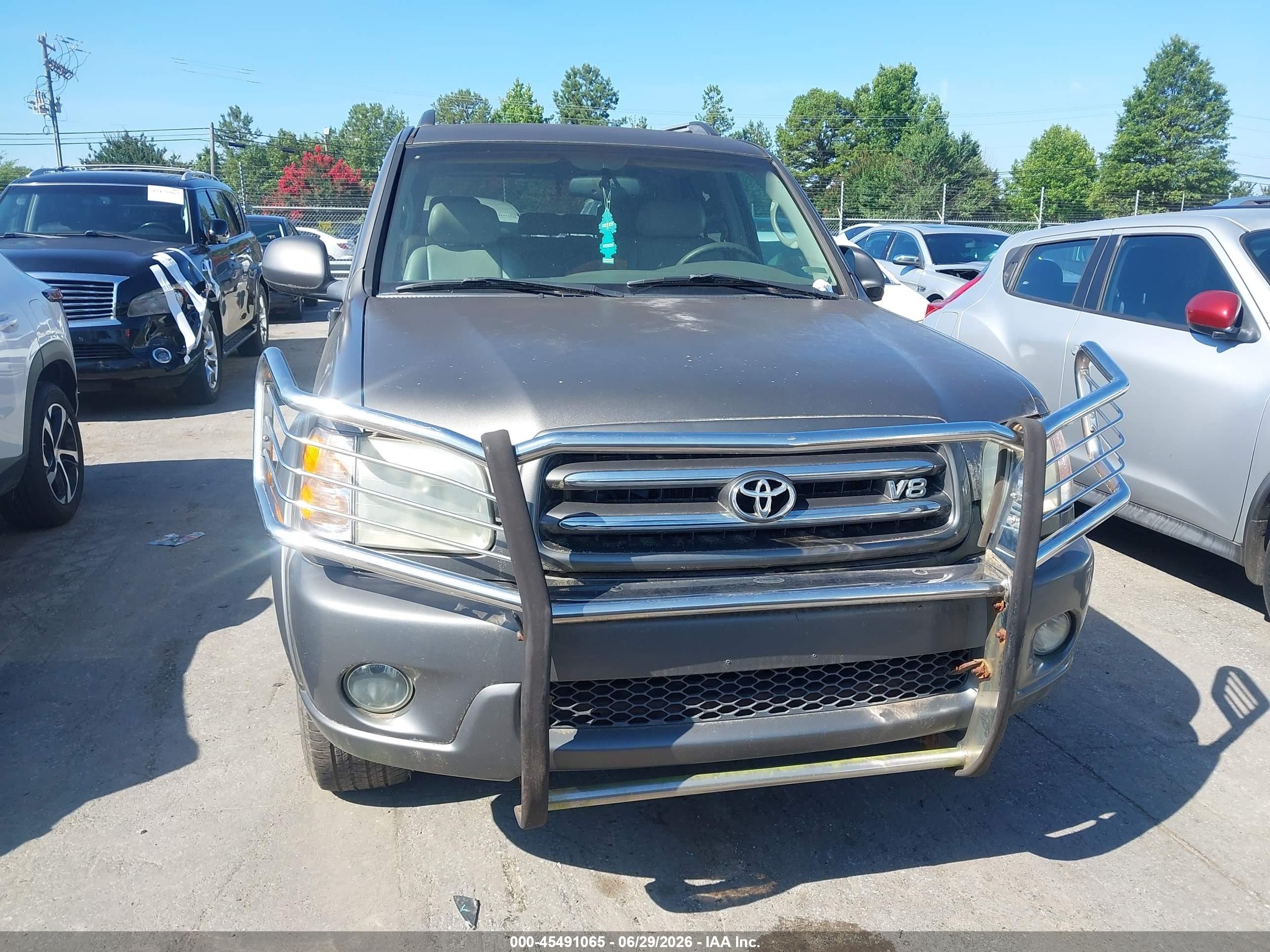 2004 Toyota Sequoia Limited V8 Gray vin: 5TDBT48A24S216536