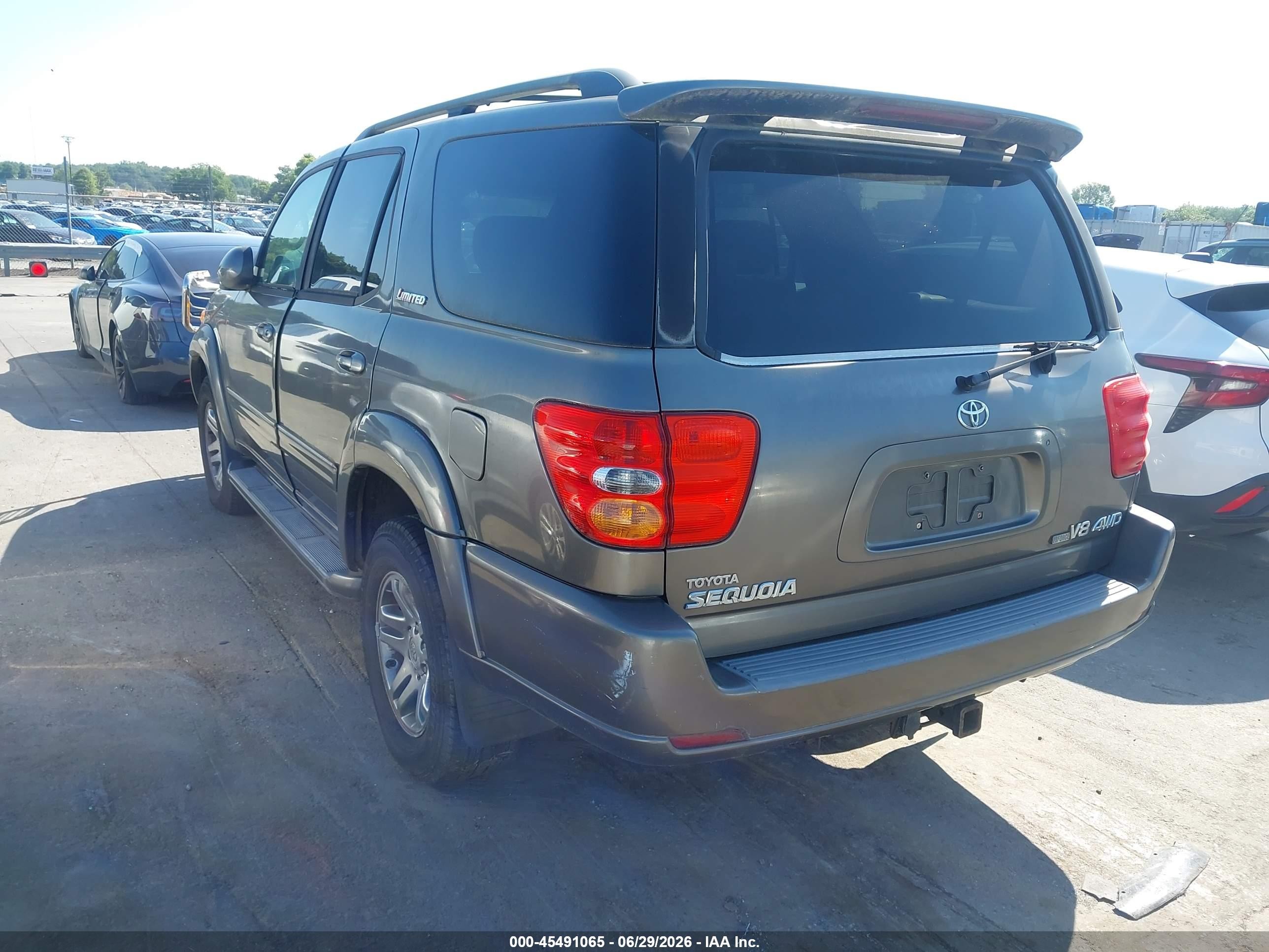 2004 Toyota Sequoia Limited V8 Gray vin: 5TDBT48A24S216536