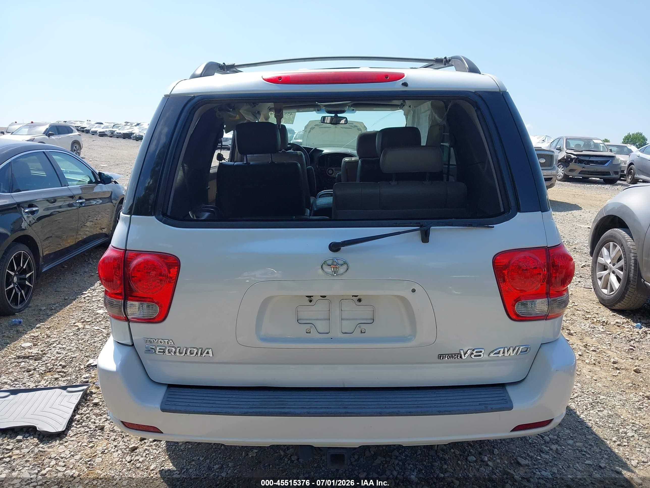 2007 Toyota Sequoia Limited White vin: 5TDBT48A27S281634