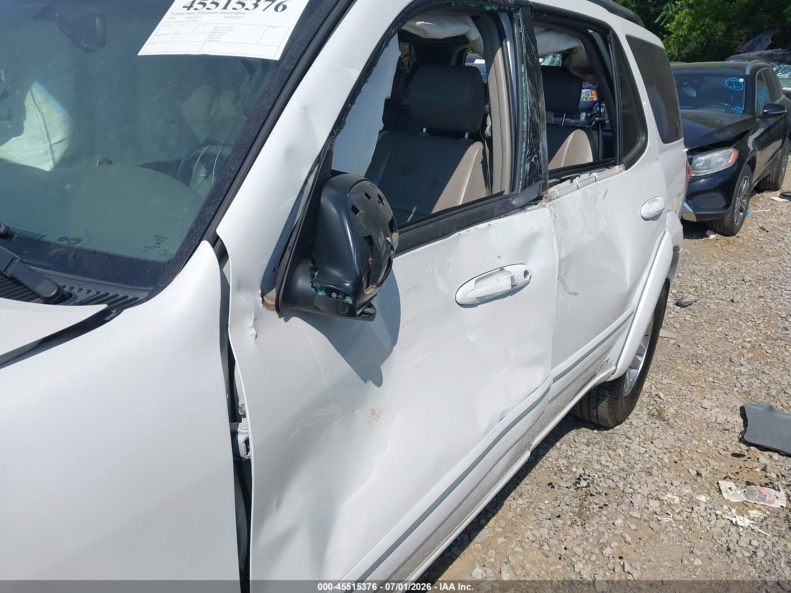 2007 Toyota Sequoia Limited White vin: 5TDBT48A27S281634