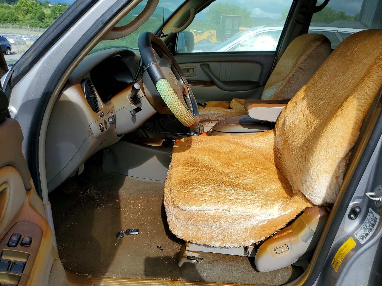 2001 Toyota Sequoia Limited Серебряный vin: 5TDBT48A31S035490