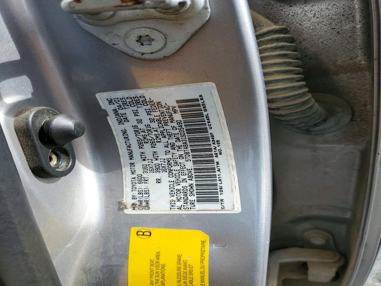 2001 Toyota Sequoia Limited Серебряный vin: 5TDBT48A31S035490