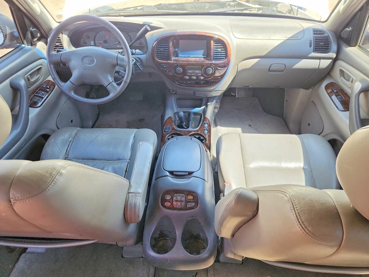 2002 Toyota Sequoia Limited Белый vin: 5TDBT48A32S064053